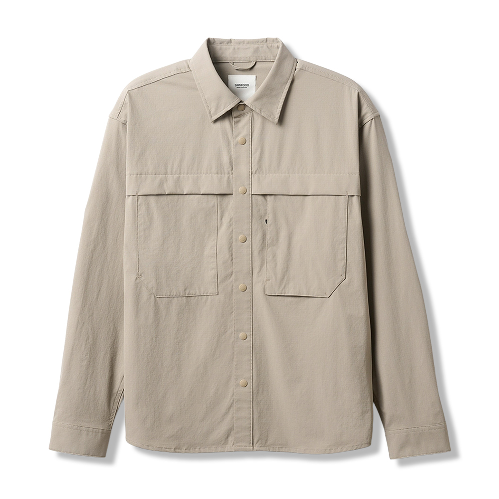 吸湿、速乾、UVカット　アウトドア向けストレッチ無地長袖シャツ