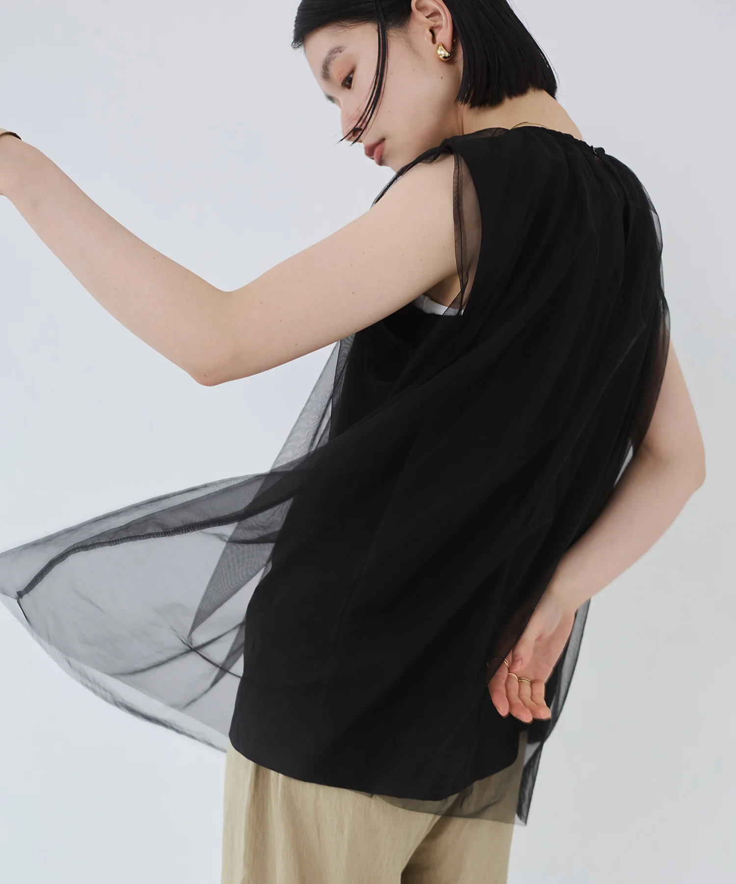 【接触冷感】チュールレイヤードトップス