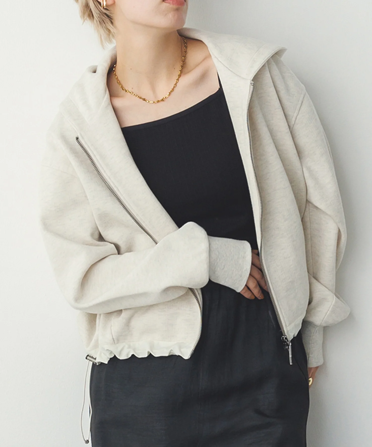 ダブルジップ ショートフーディ