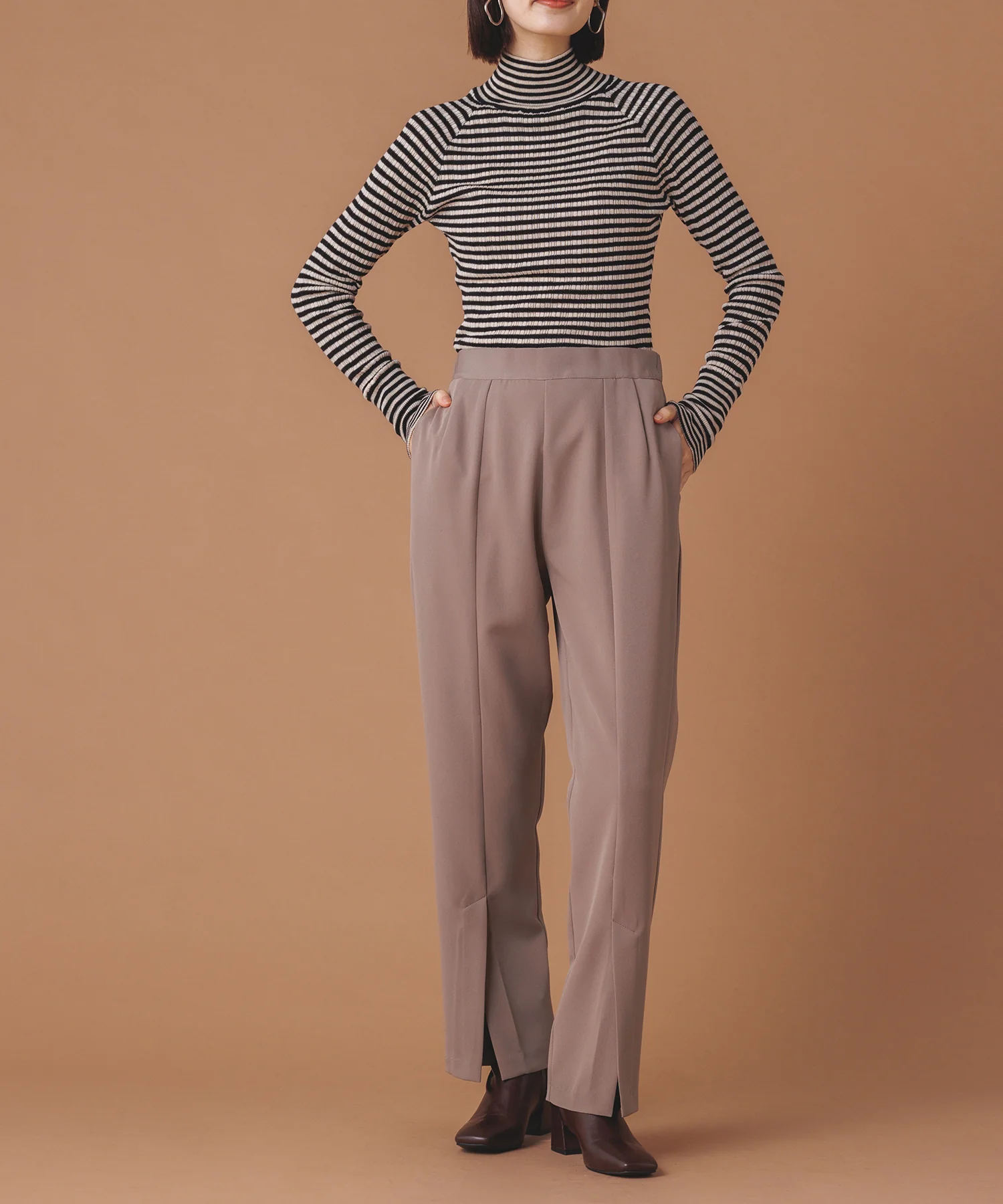 【ストレッチ】センターベンツ テーパードパンツ