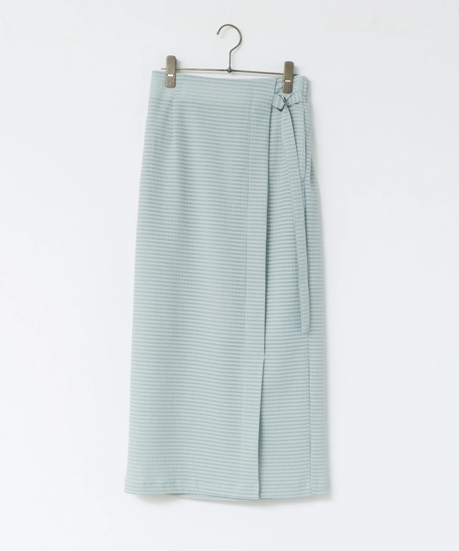 ラップ風ナロースカート