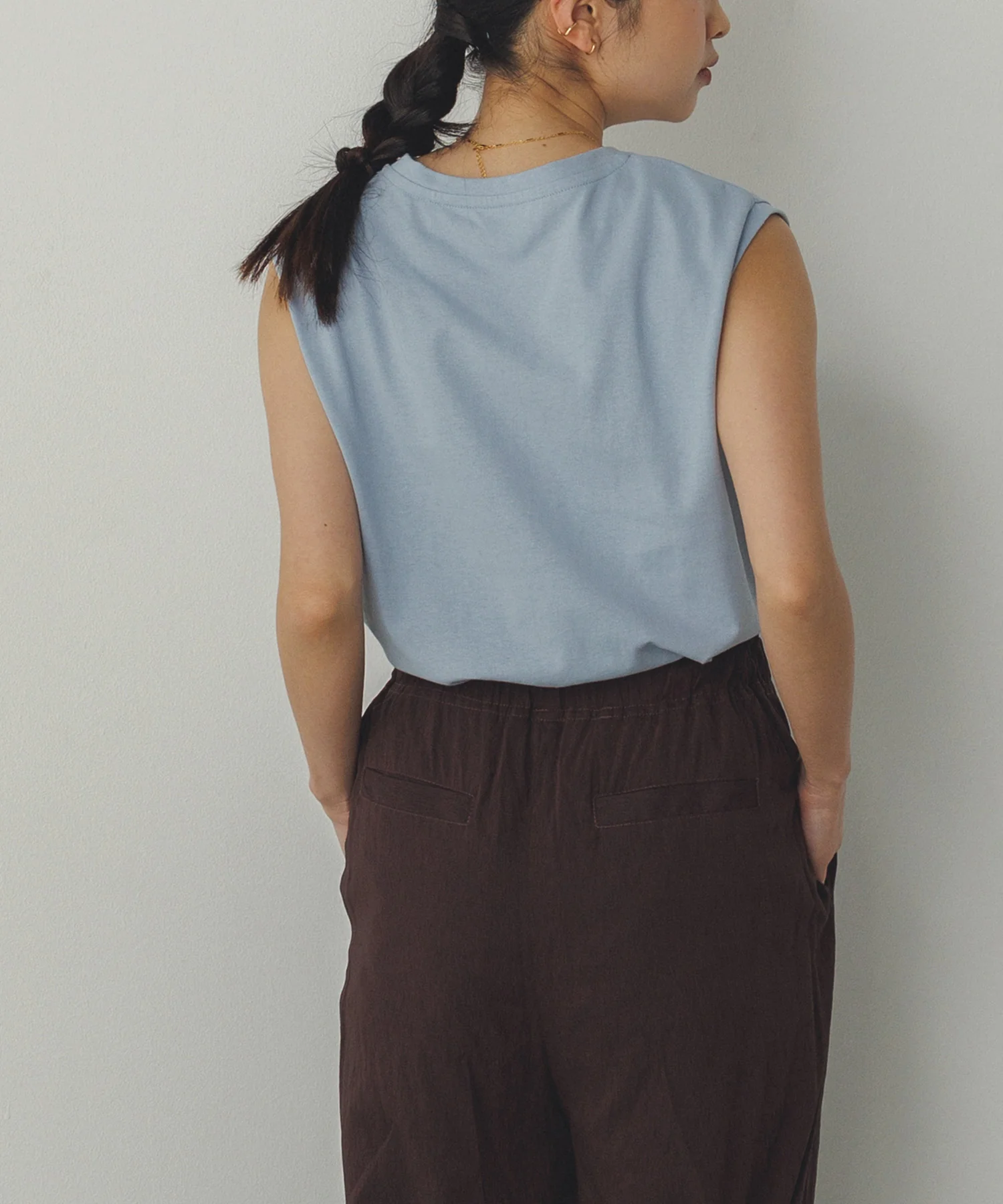 【新色追加】ベーシックノースリーブトップス