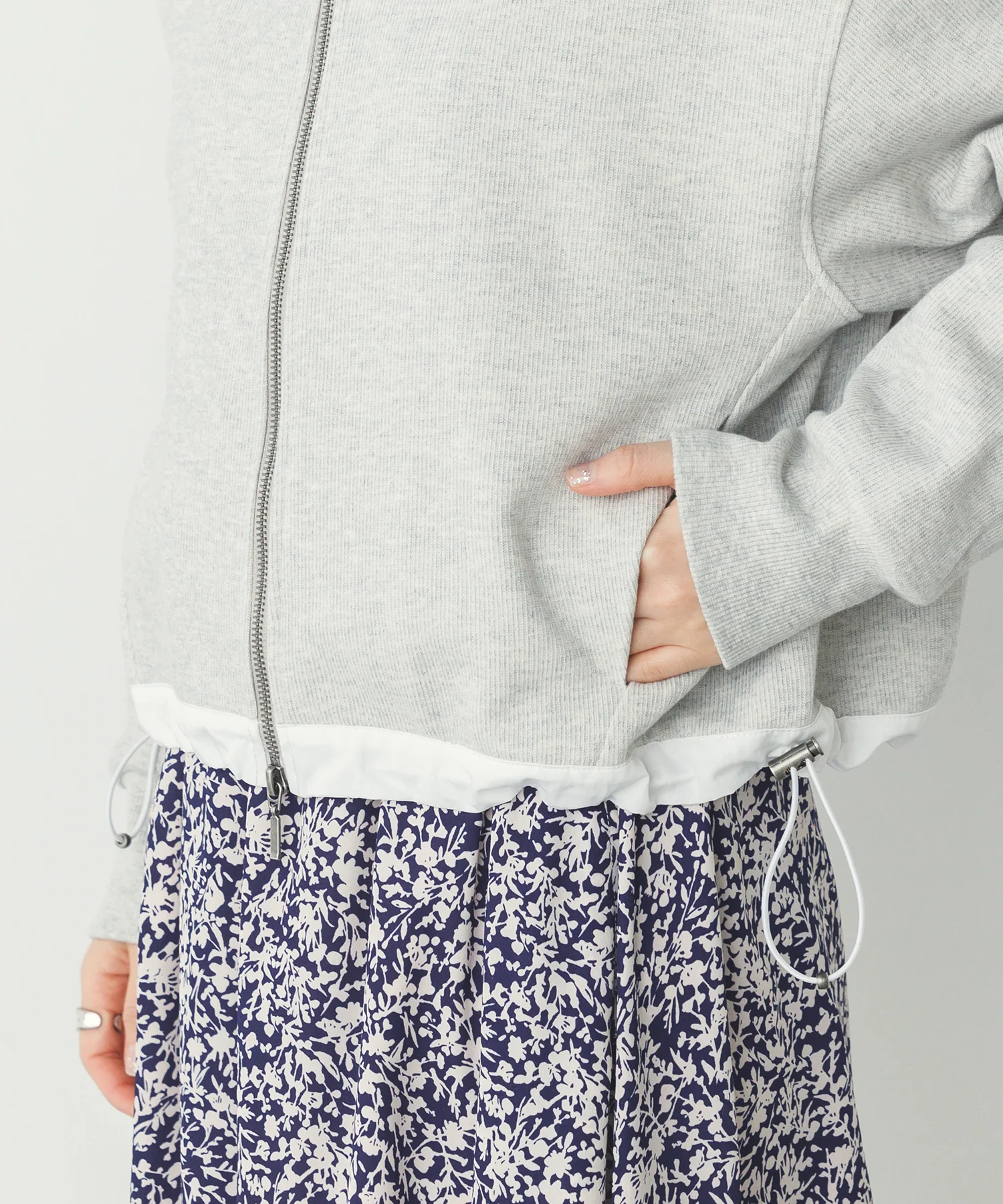 ダブルジップ ショートフーディ