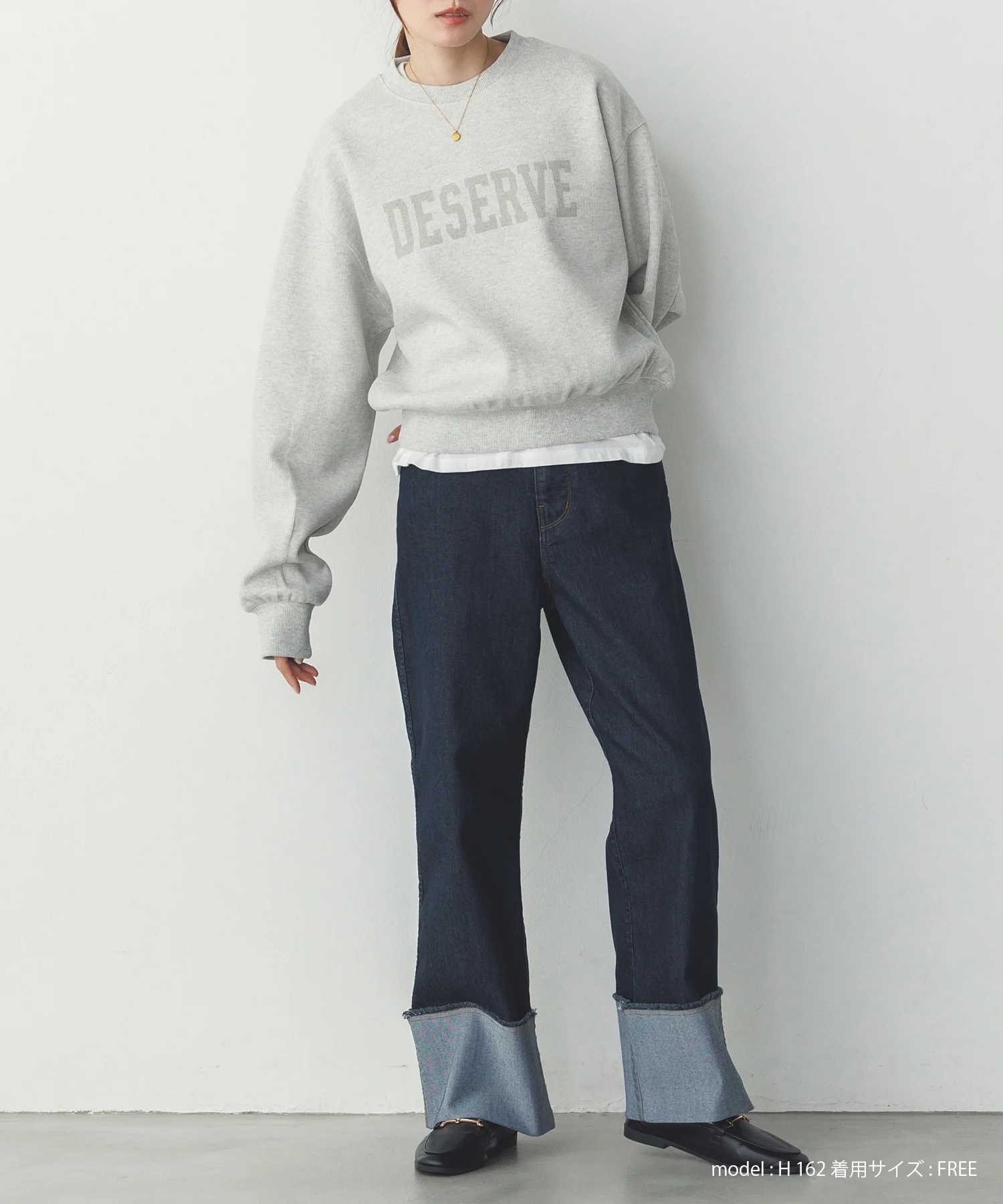 スリーブタック ロゴプリントスウェット