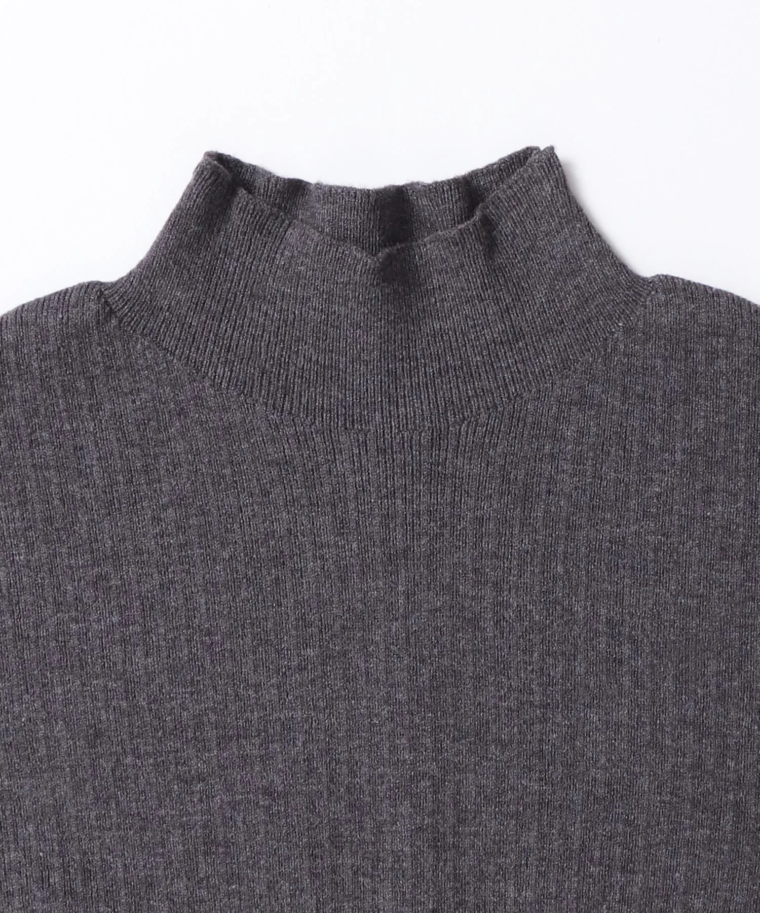 【静電気防止】やわもちヤーン 袖配色 ハイネックリブニット