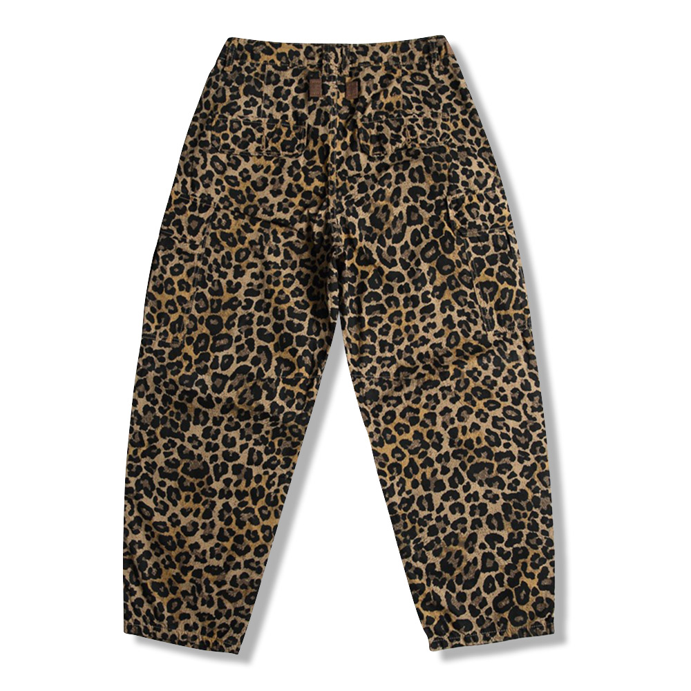 レオパード柄ワイドカーゴパンツ