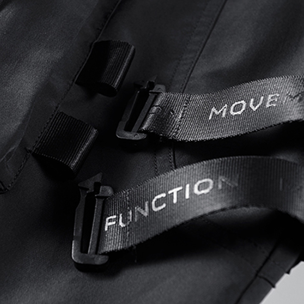 防水・防汚　裾絞りカーゴパンツ