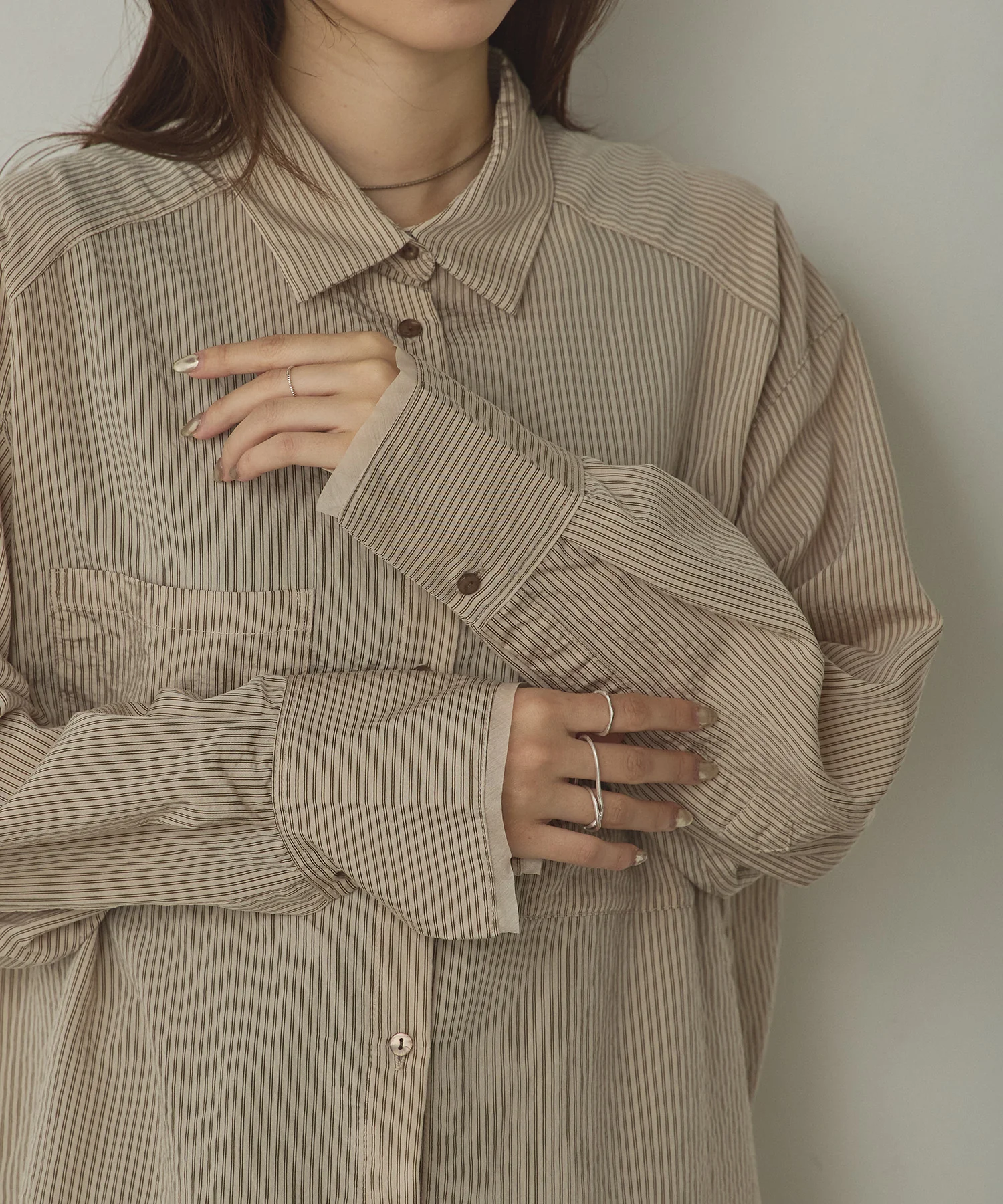 ツヤストライプ オーバーシャツ
