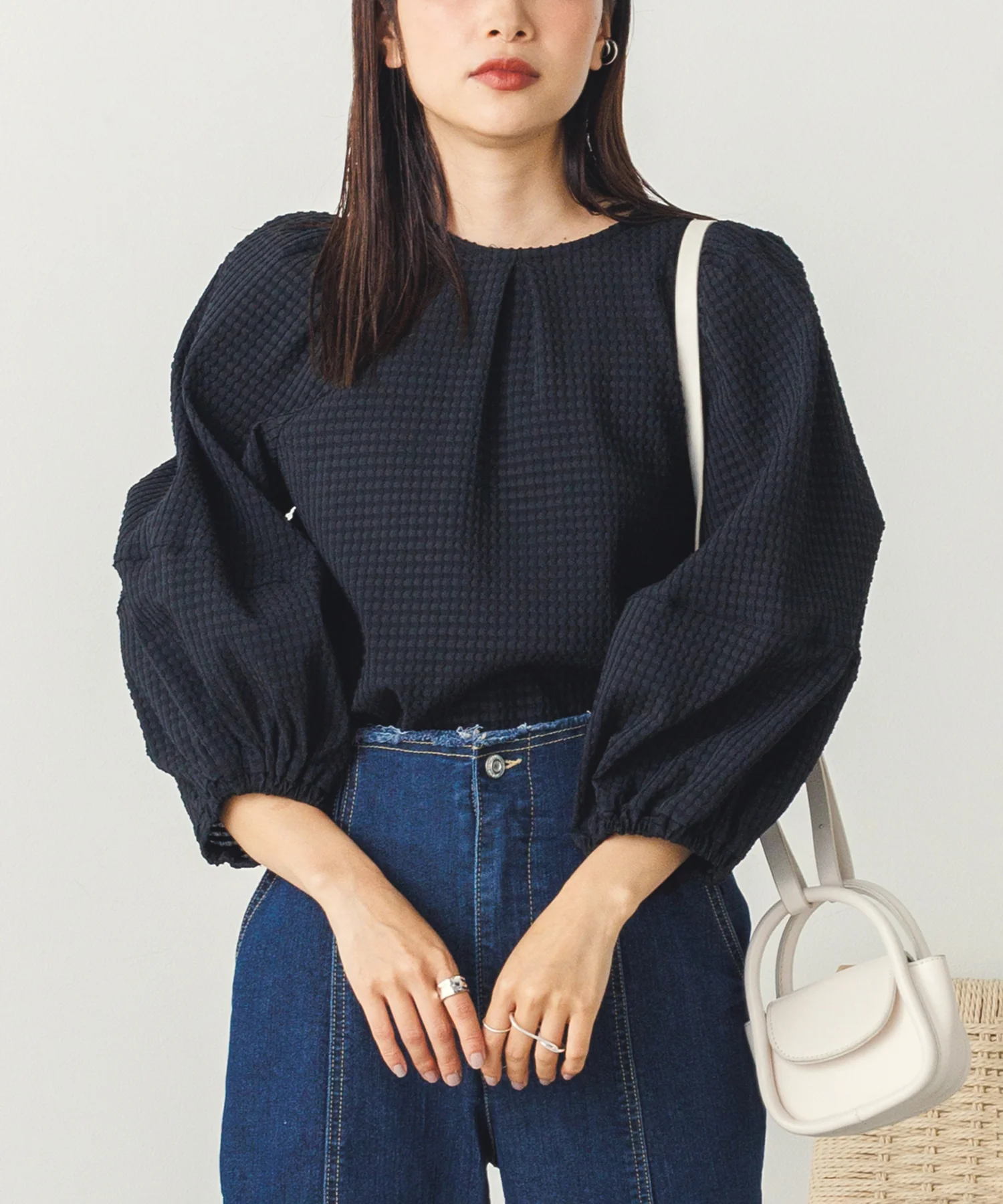 ボリュームパフブラウス