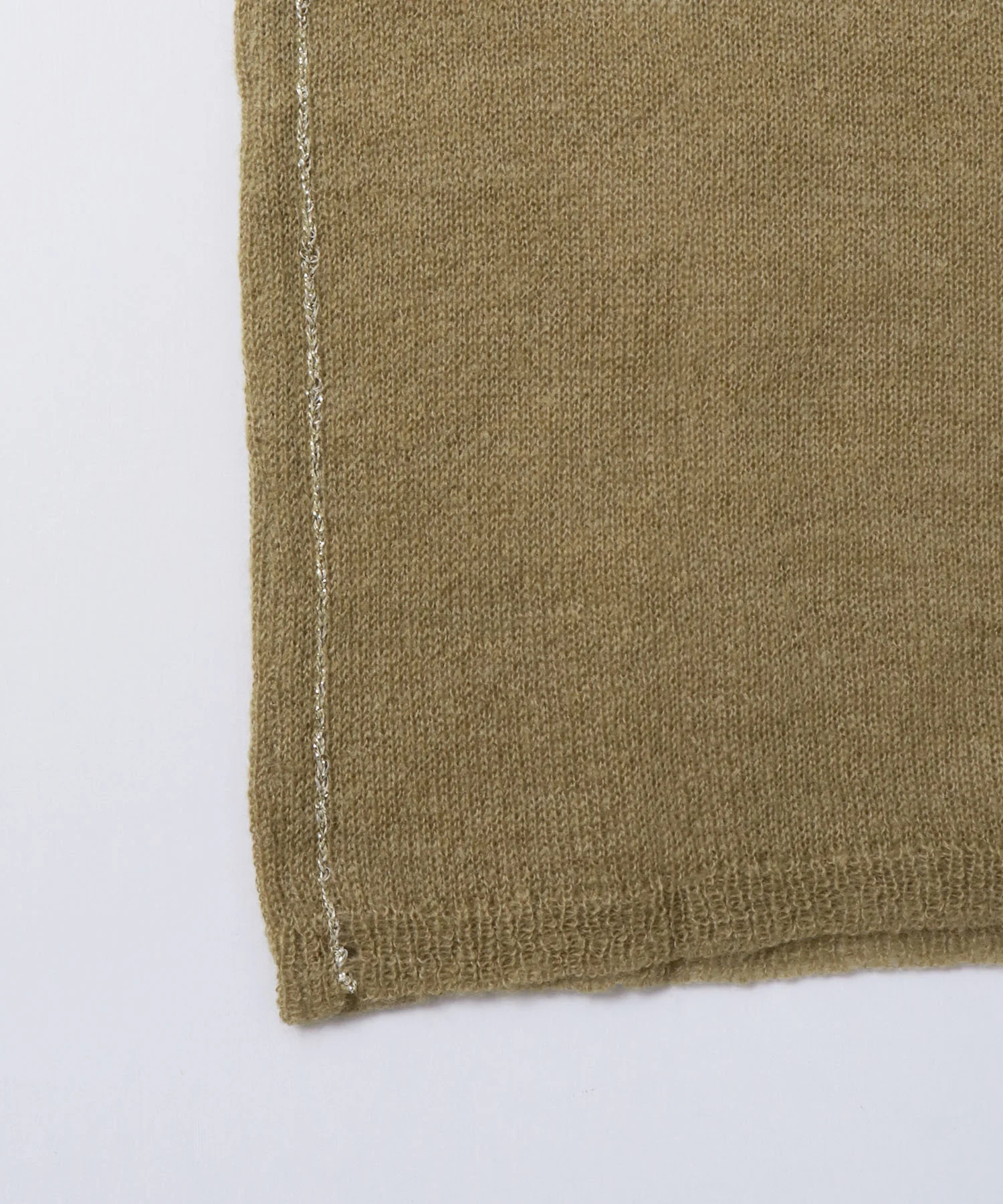 【WEB限定/別注】ラメライン入り ウールミックスシアーニット