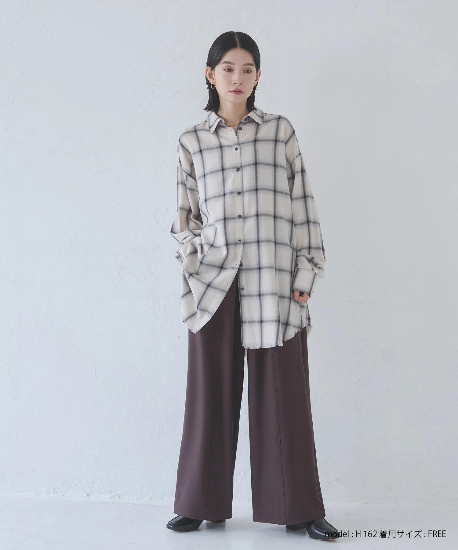 サイドライン ワイドストレートパンツ