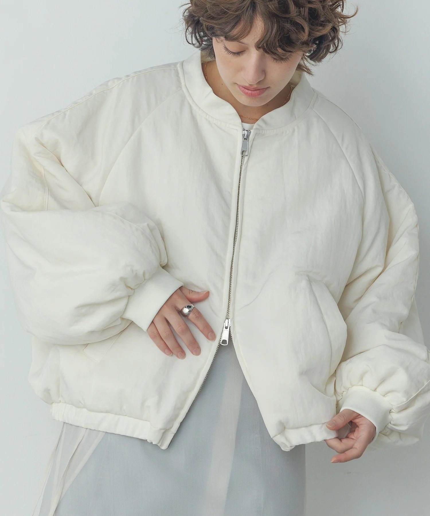 ナイロンツイル バルーンブルゾン