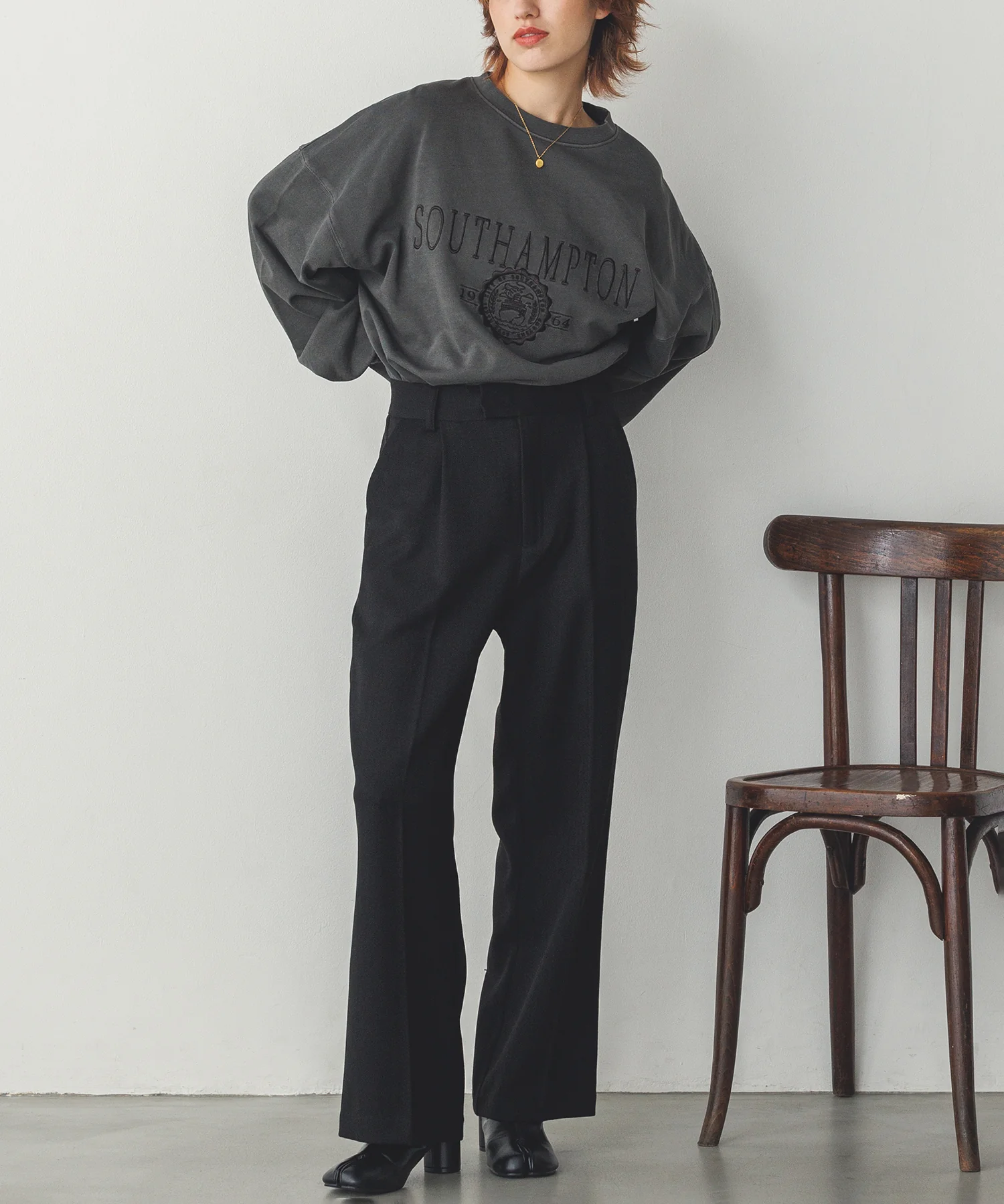 ウールライクストレートパンツ