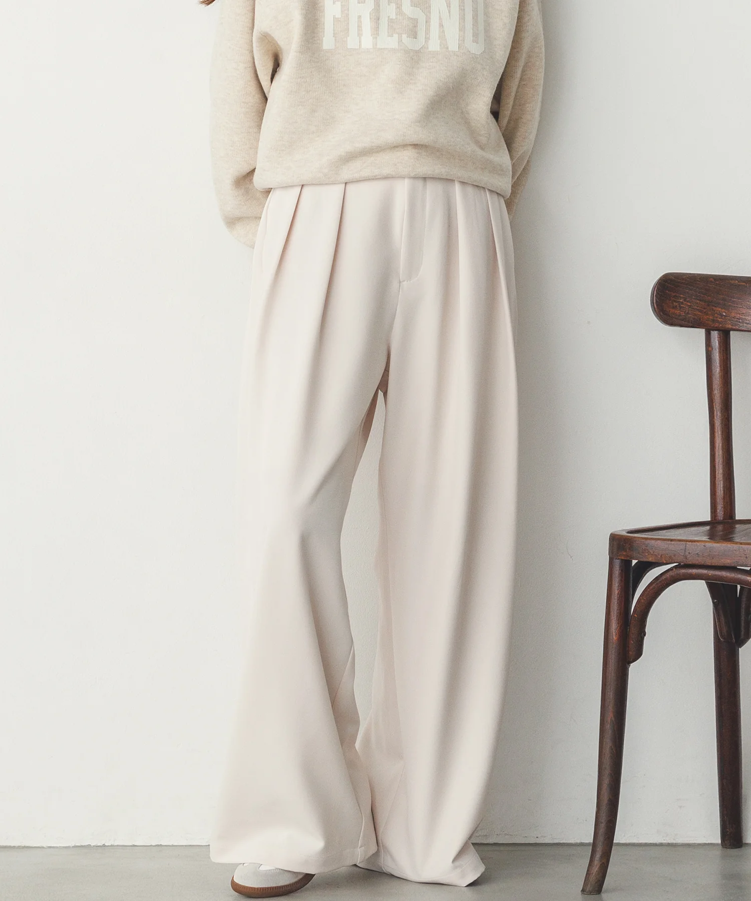 ストレッチワイドパンツ