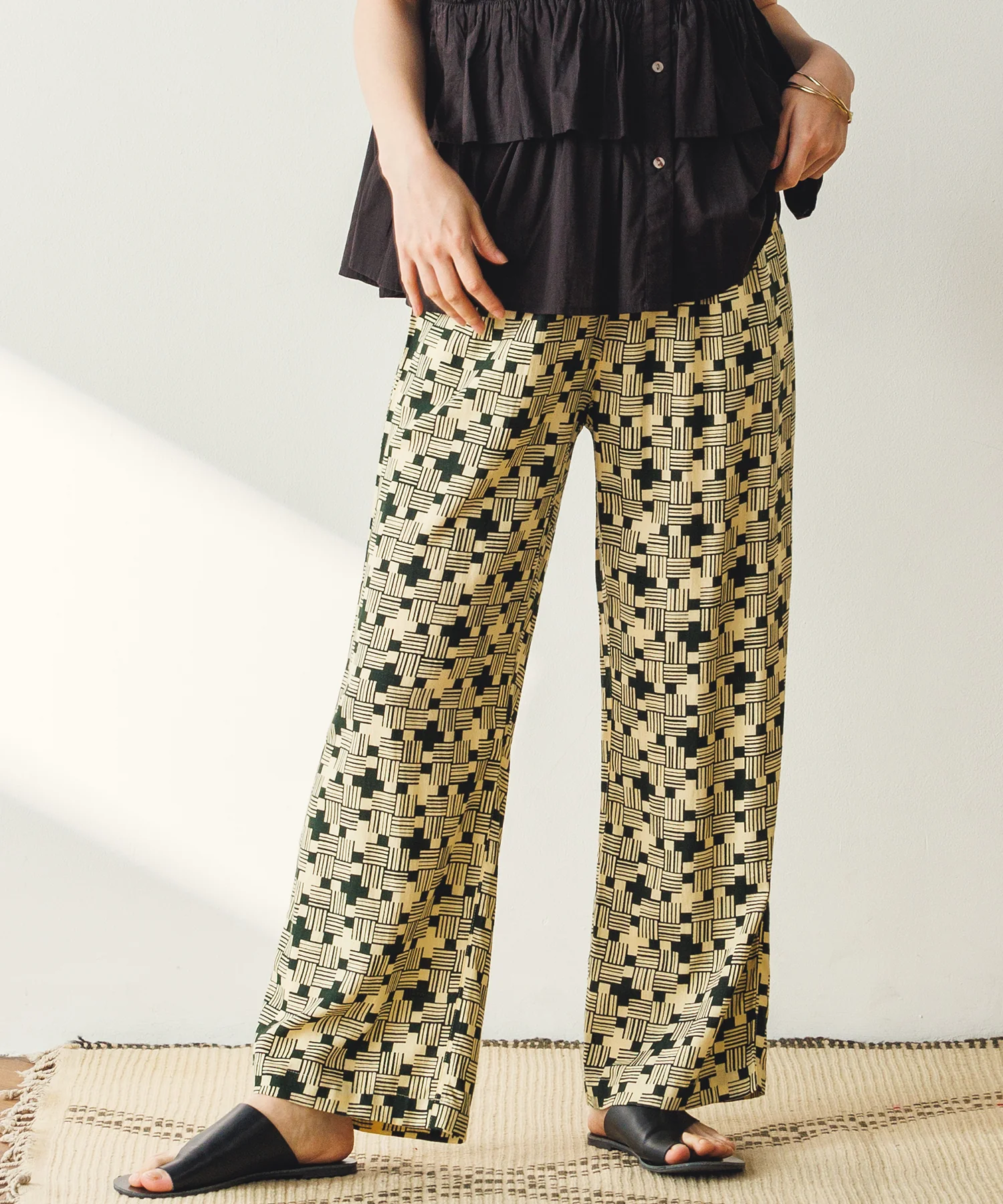 プリントストレートパンツ