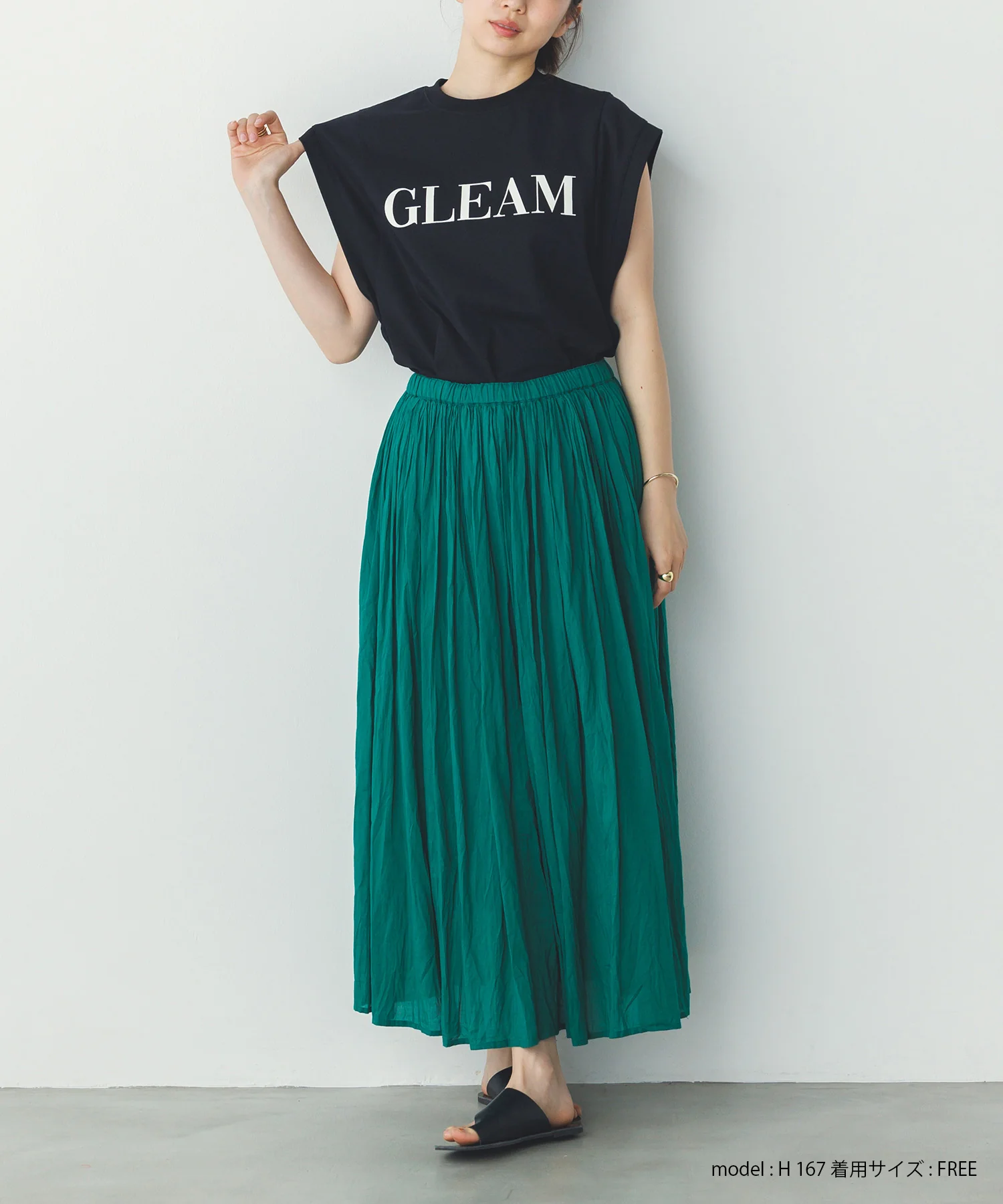 ノースリーブ プリントTシャツ