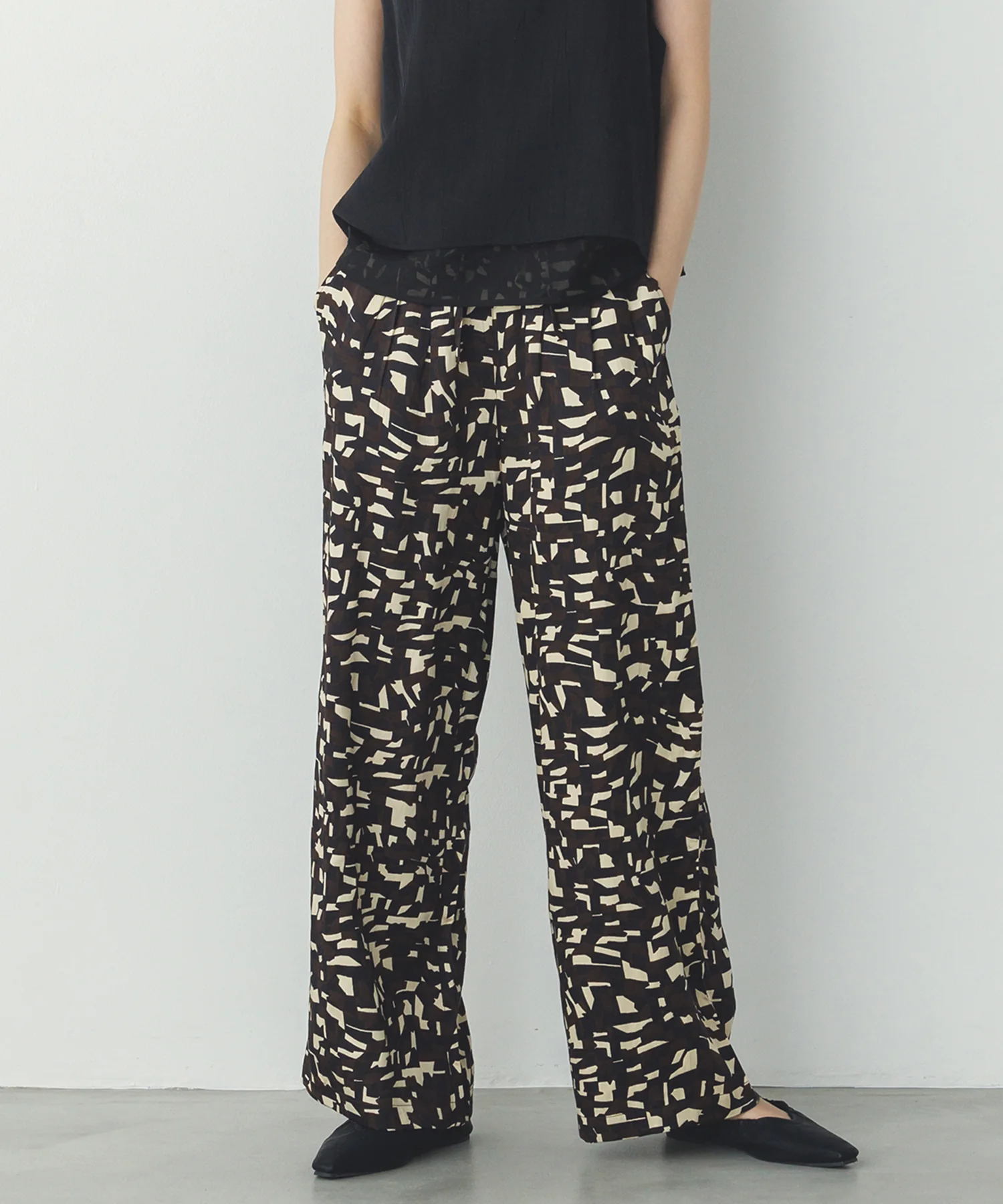 ジオメトリックプリント イージーパンツ