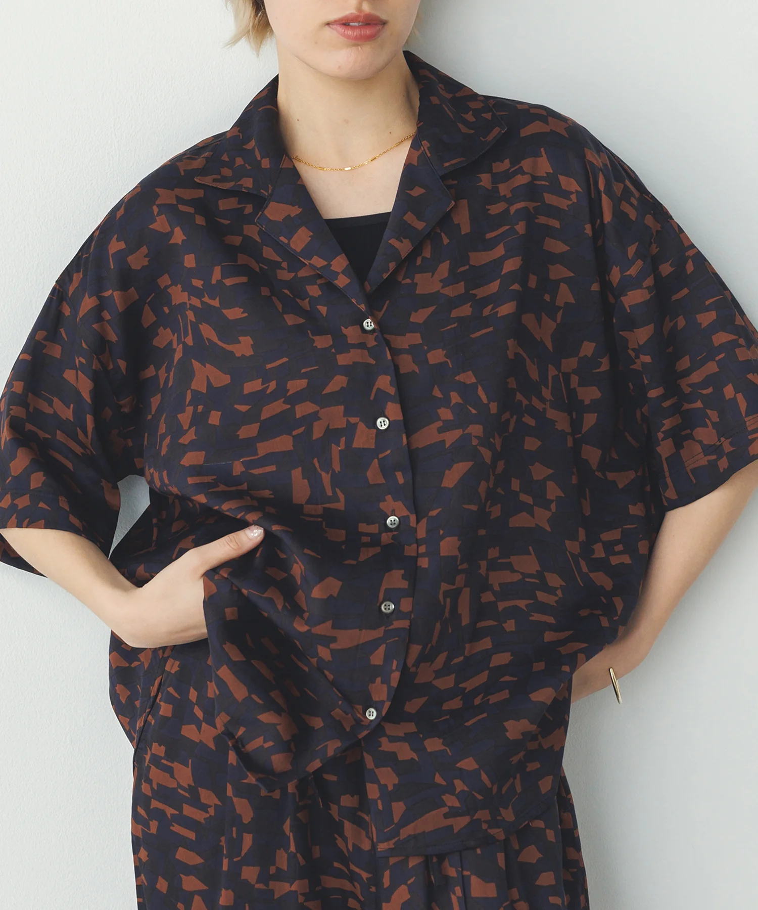 ジオメトリックプリント 半袖シャツ