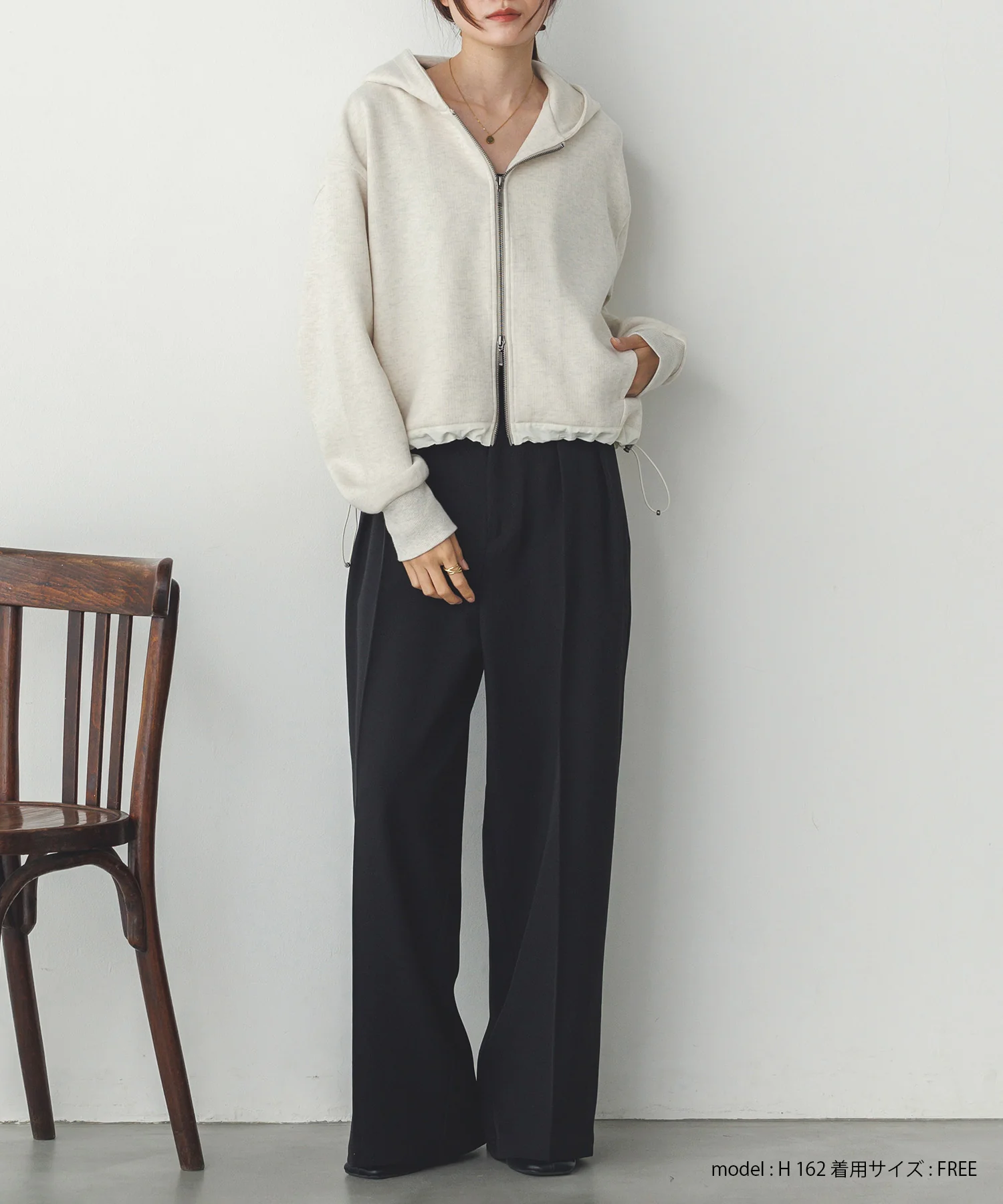 ダブルジップ ショートフーディ