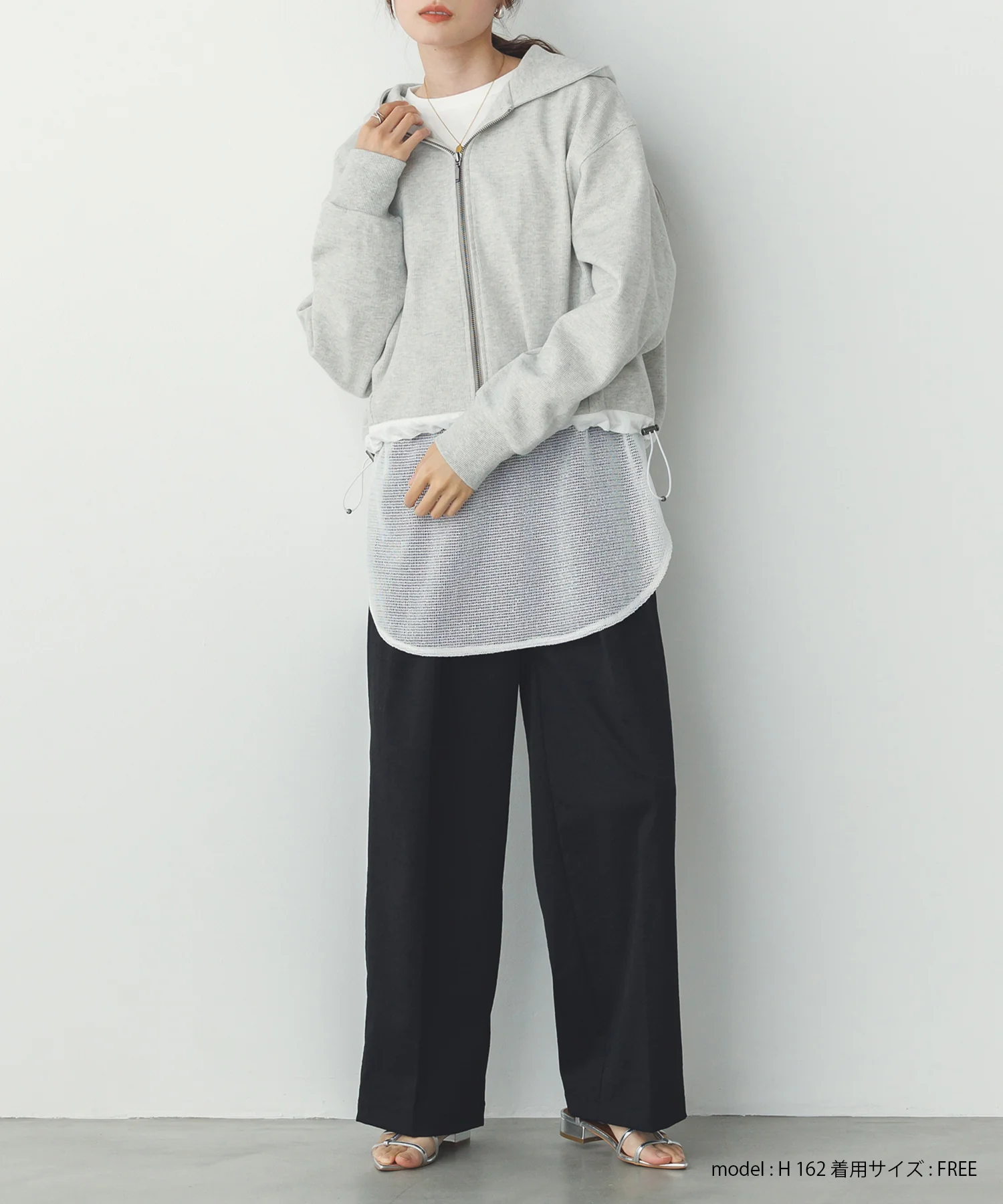 ダブルジップ ショートフーディ