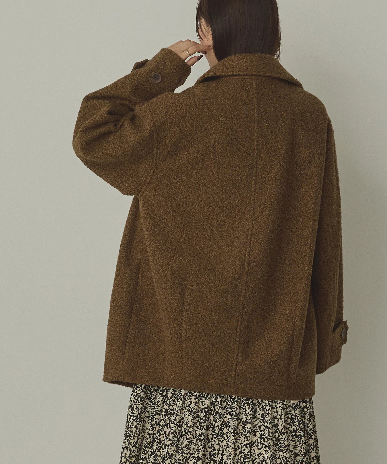 くるくるブークレ ミディアムコート