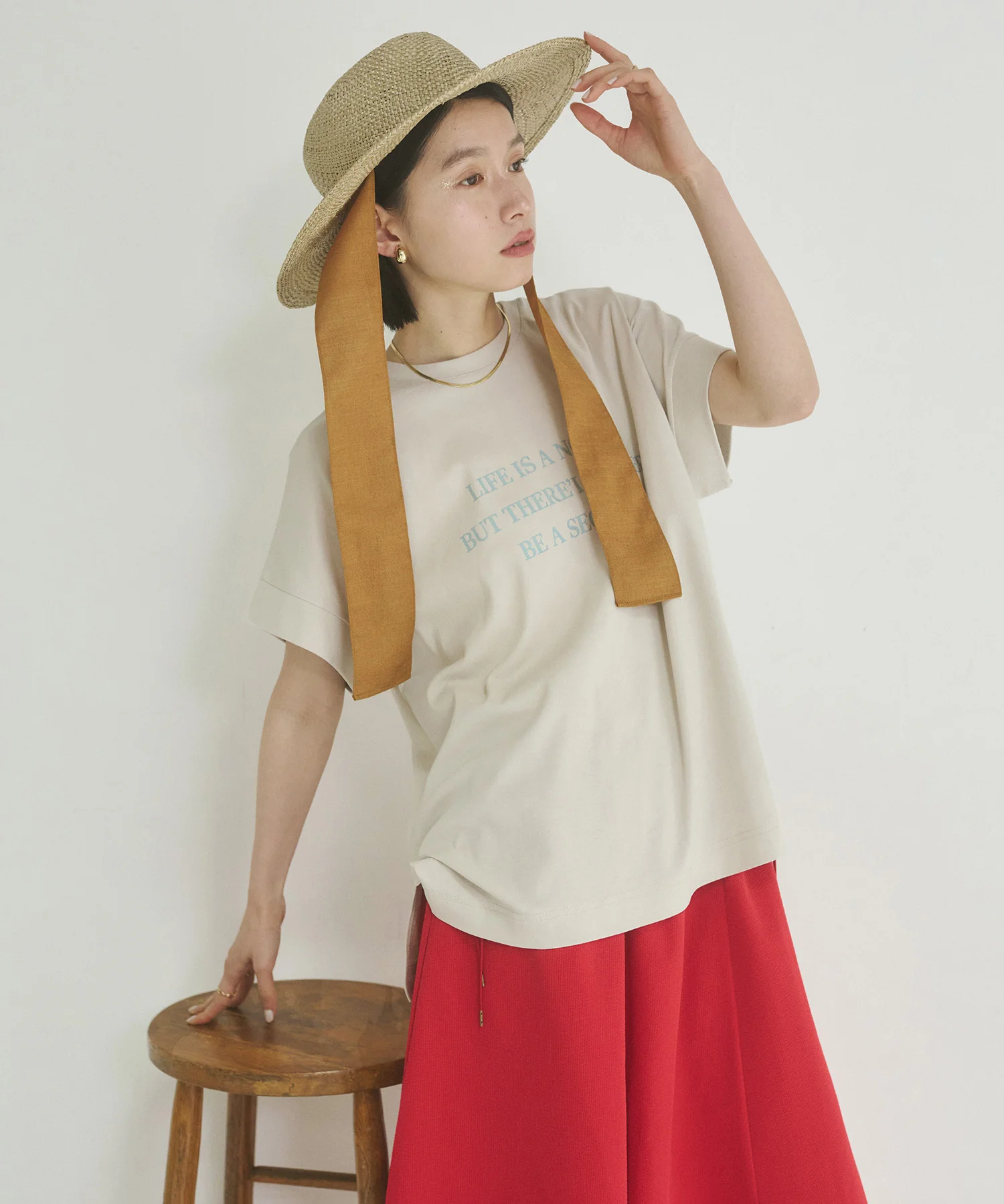 紫外線変化 ロゴTシャツ