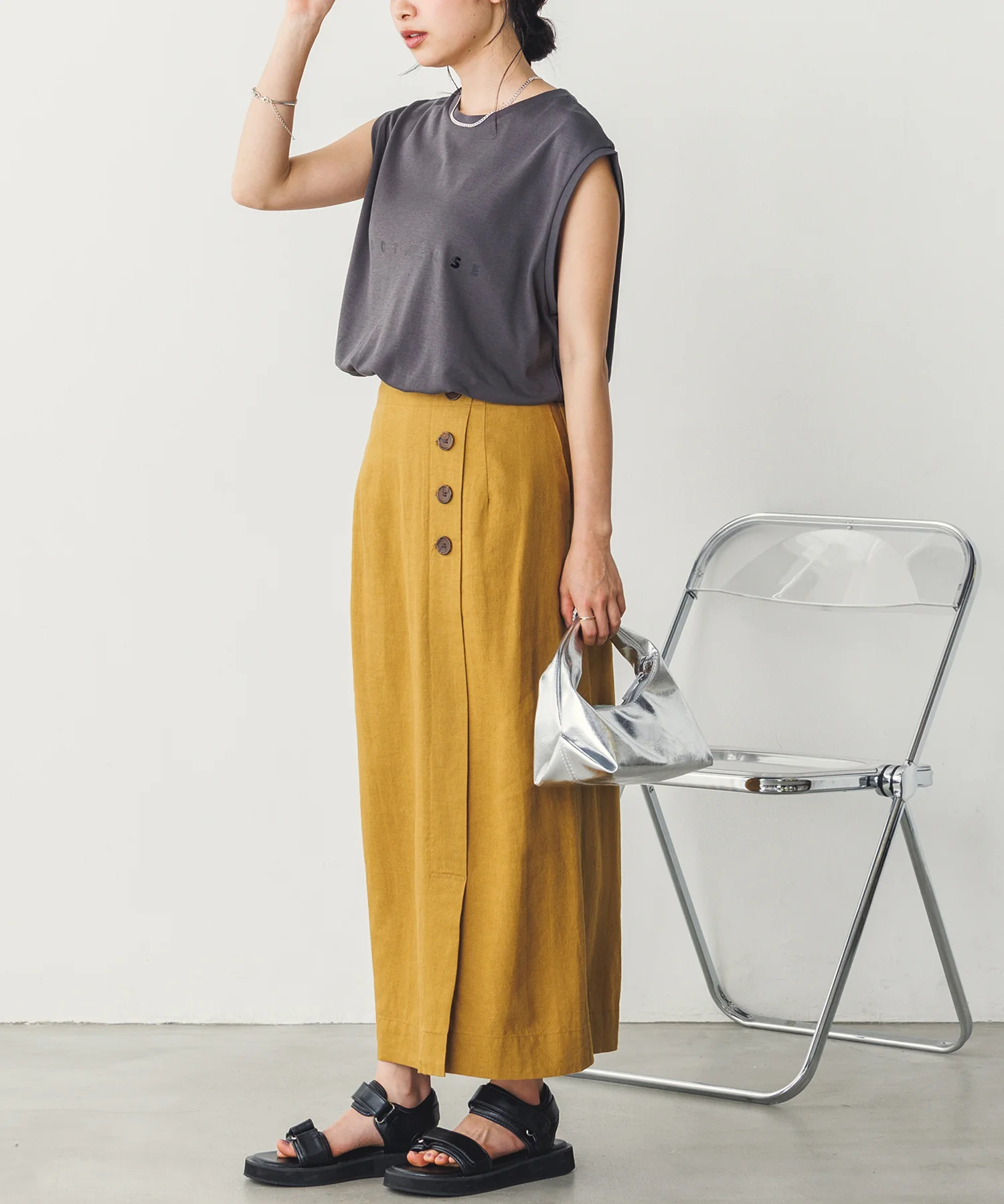 【WEB限定】フレンチリネンブレンド ラップ風タイトスカート