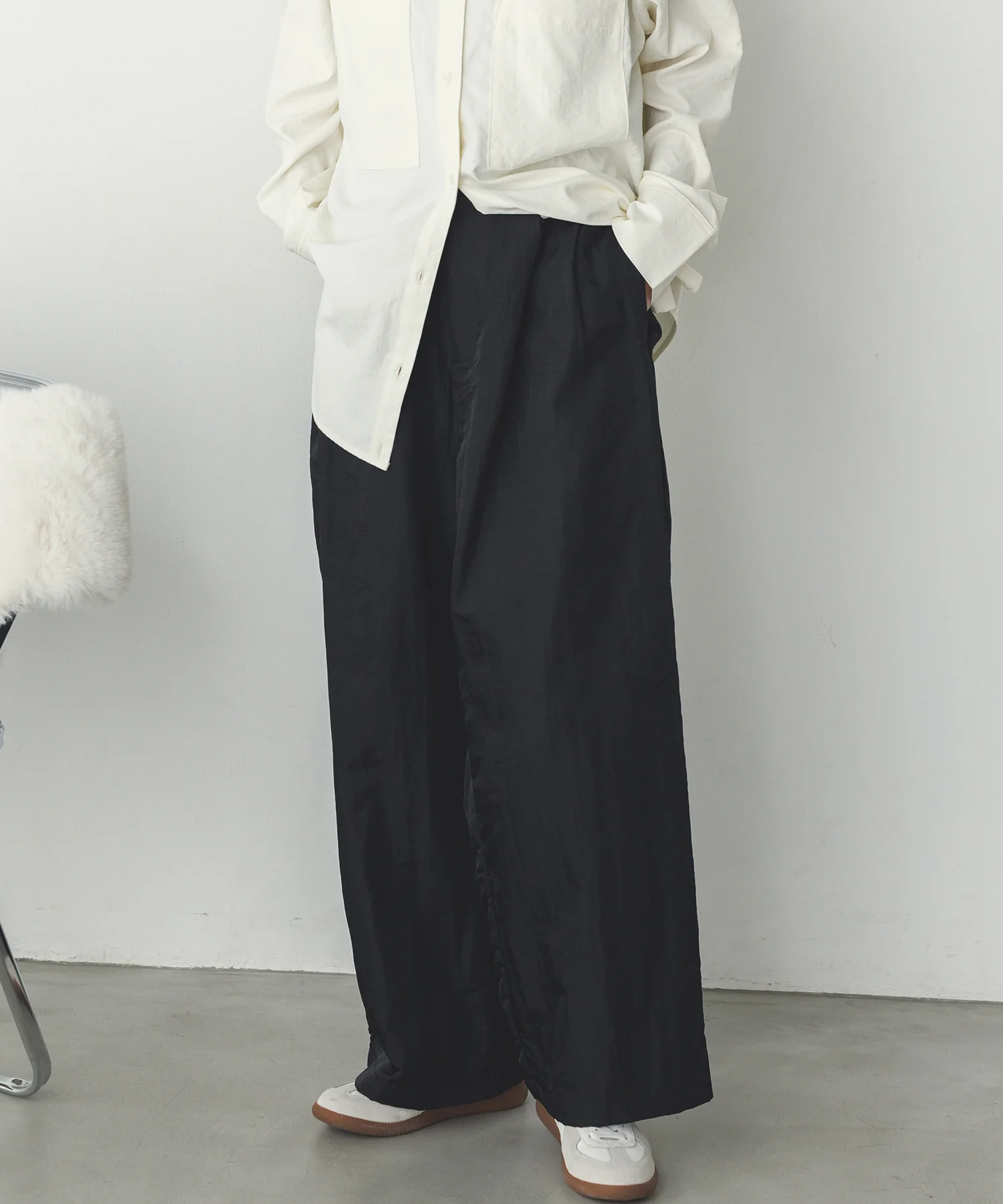 ナイロンツイル タックパンツ