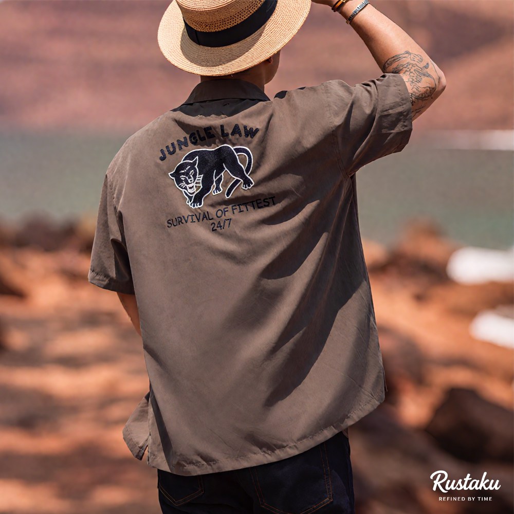 「ジャングルの掟」ブラックパンサー刺繍　ピーチスキン キューバカラーシャツ