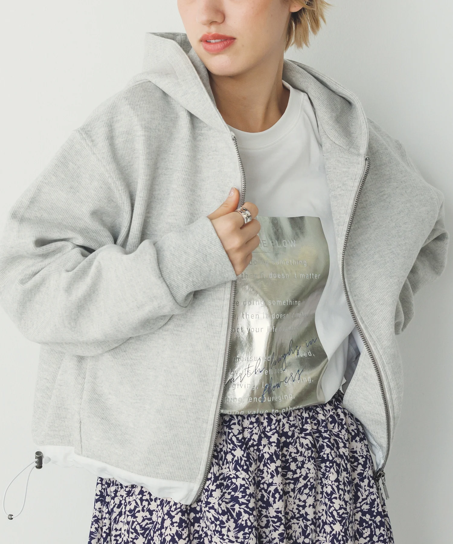 ダブルジップ ショートフーディ