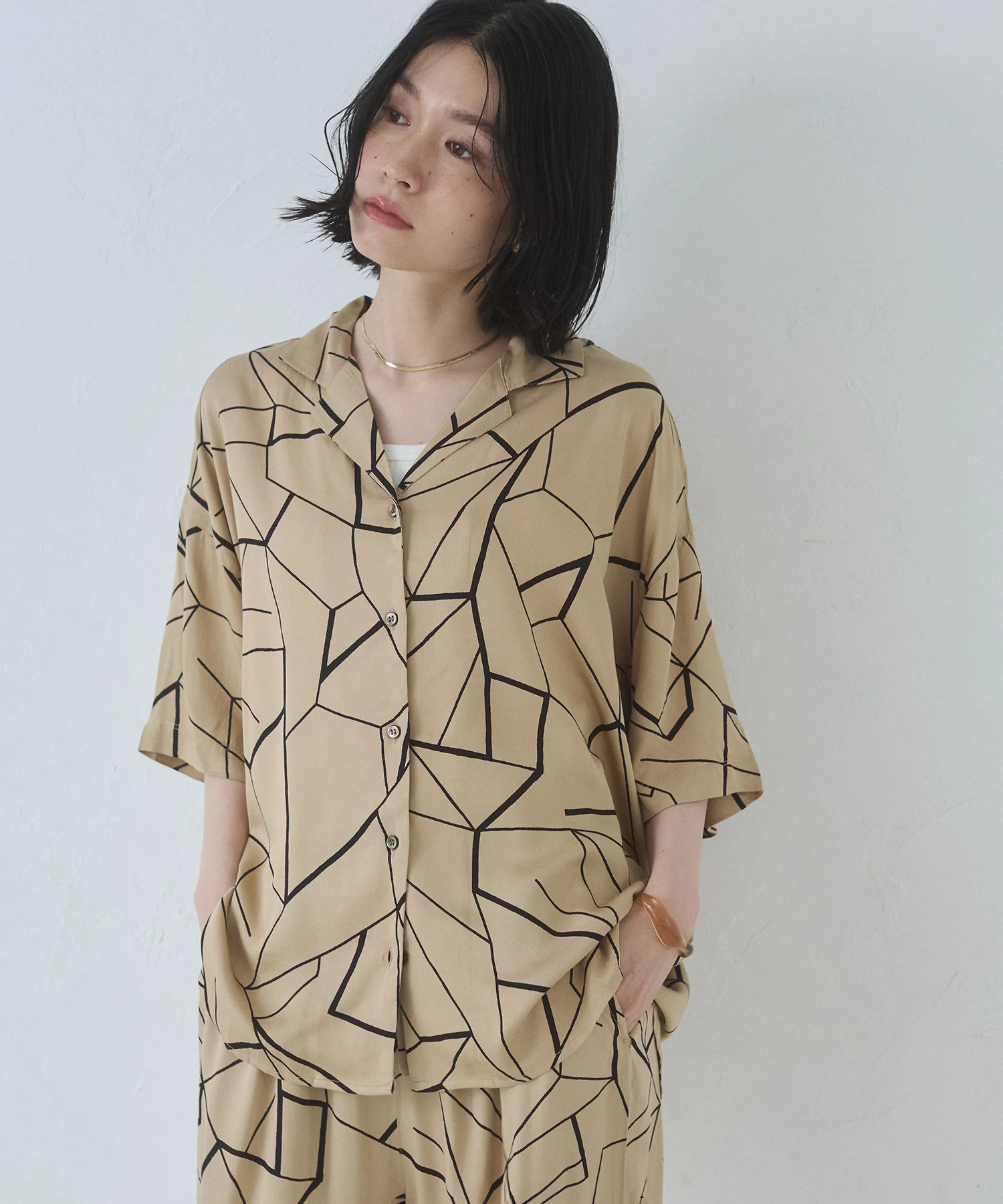 ビスコースサテン プリント開襟シャツ