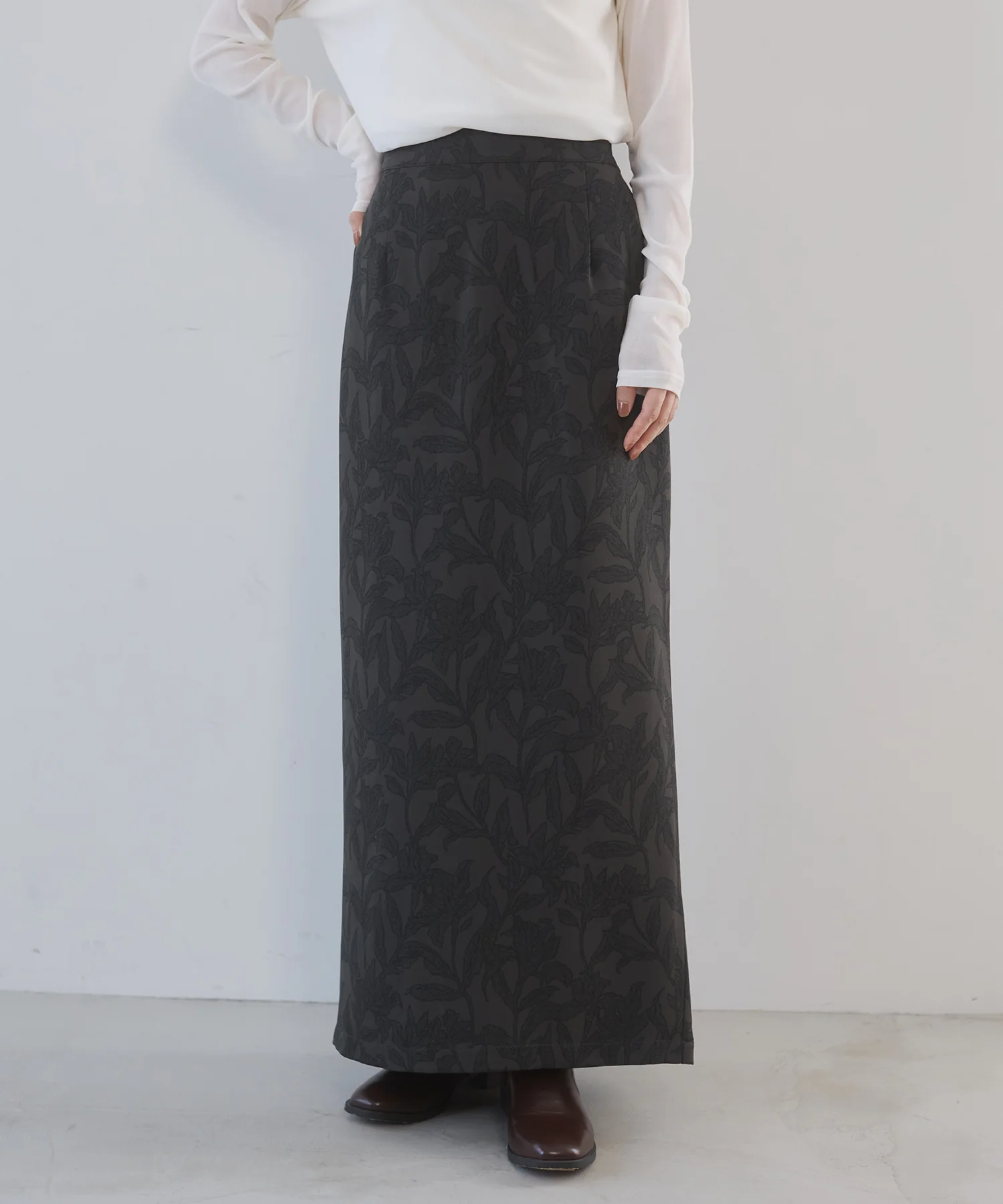 花柄プリント ナロースカート