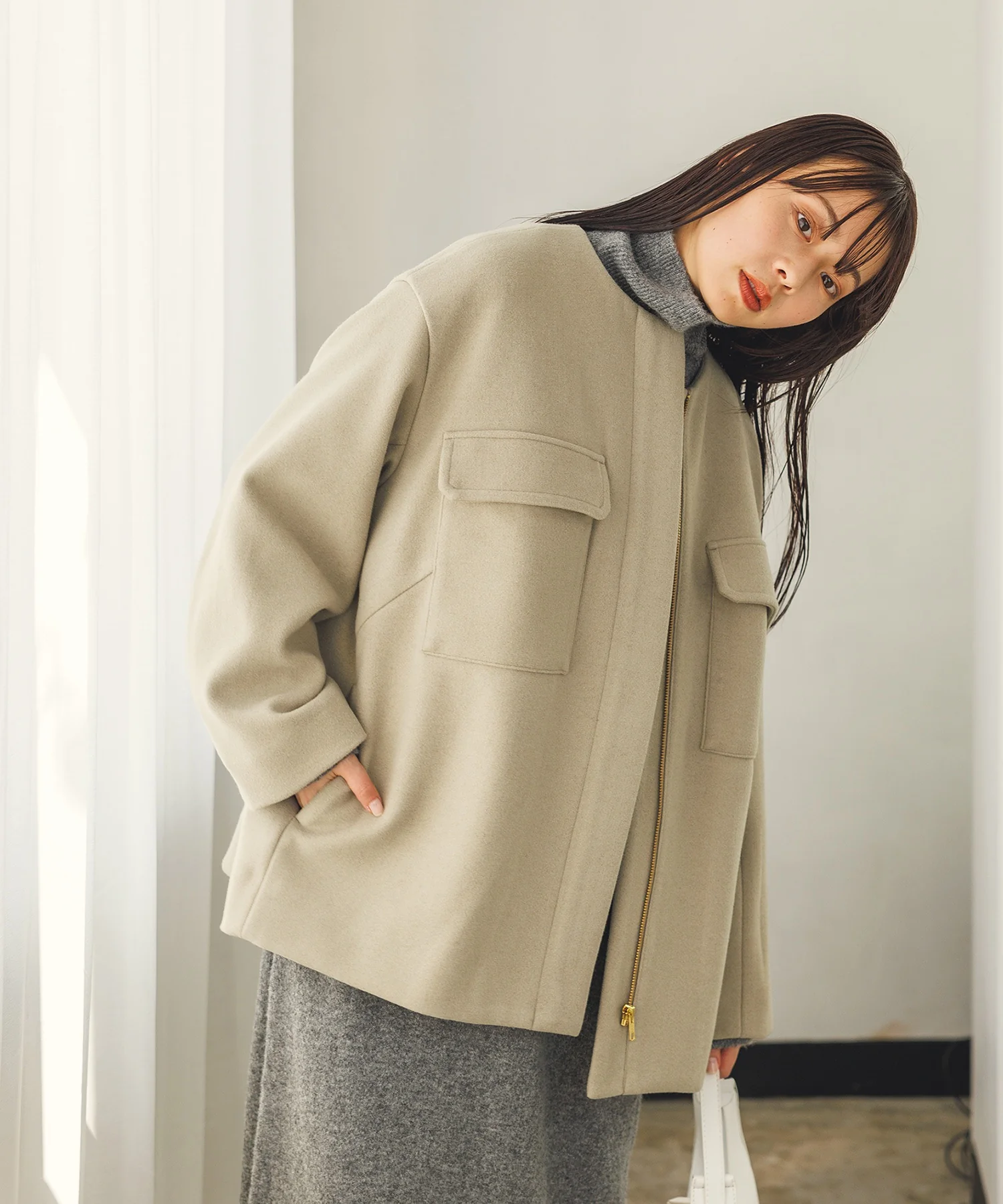 ウール混ノーカラーコート