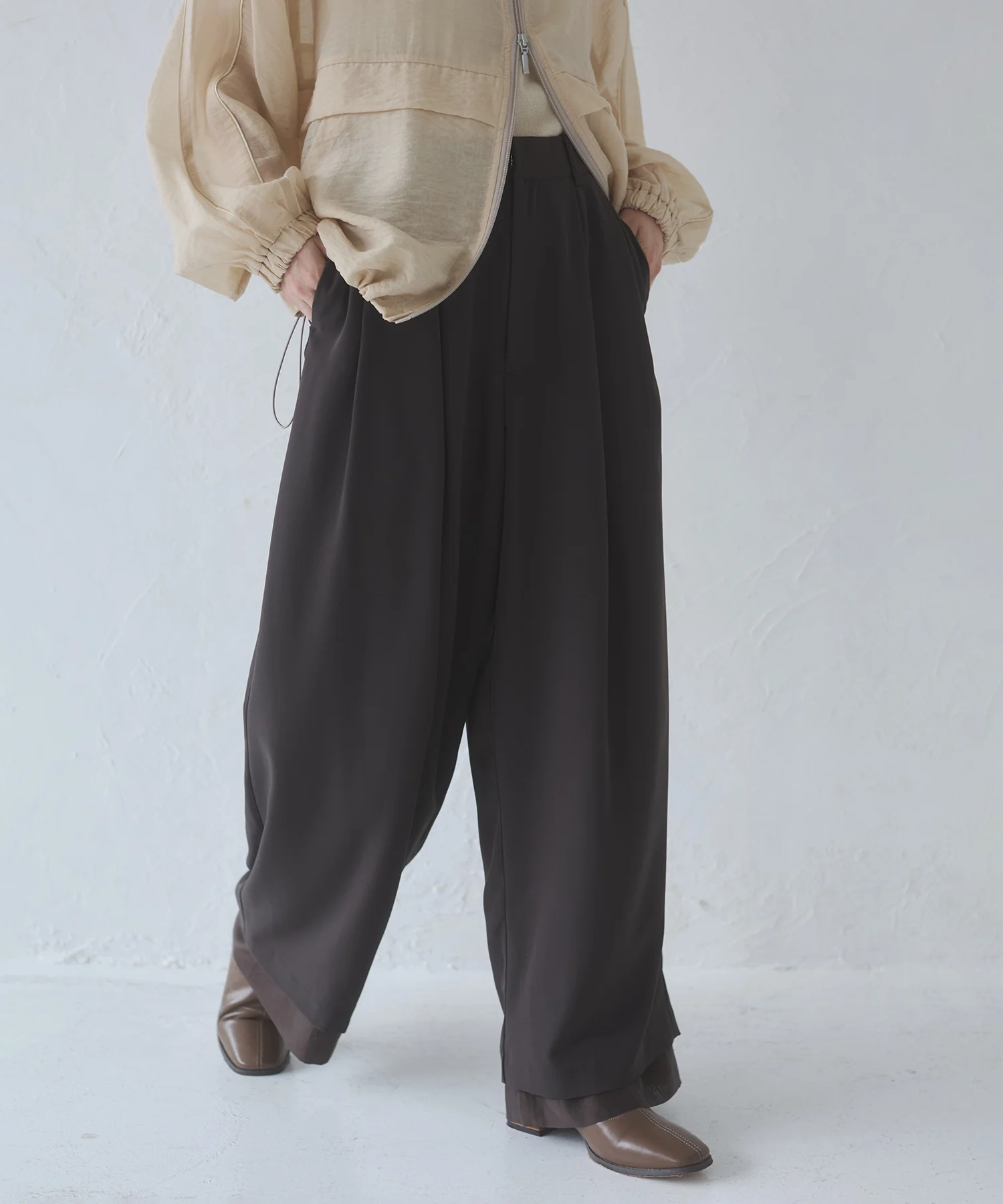 ポリツイル シアーワイドストレートパンツ