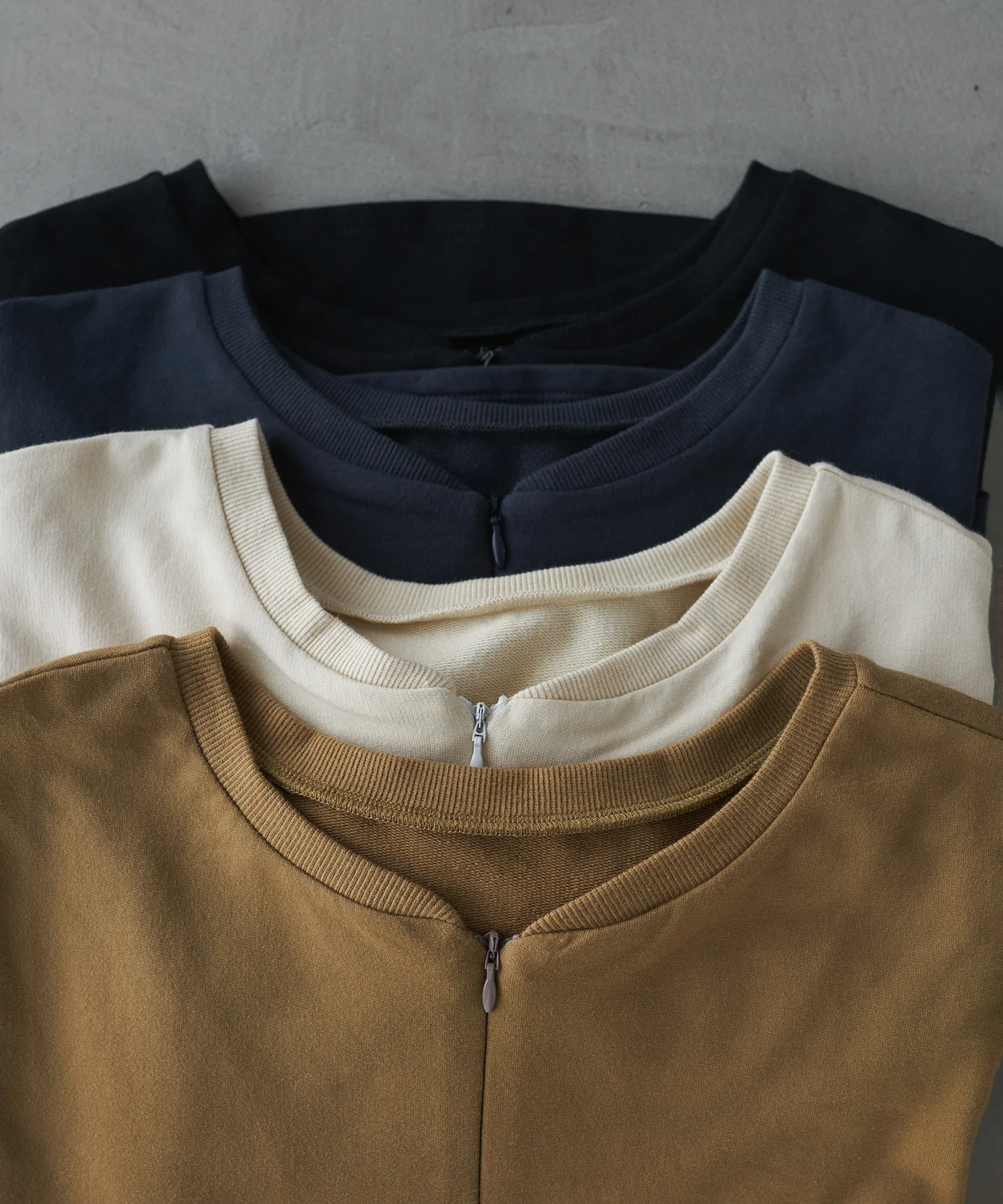 【WEB限定/別注】2WAY ハーフジップスウェット