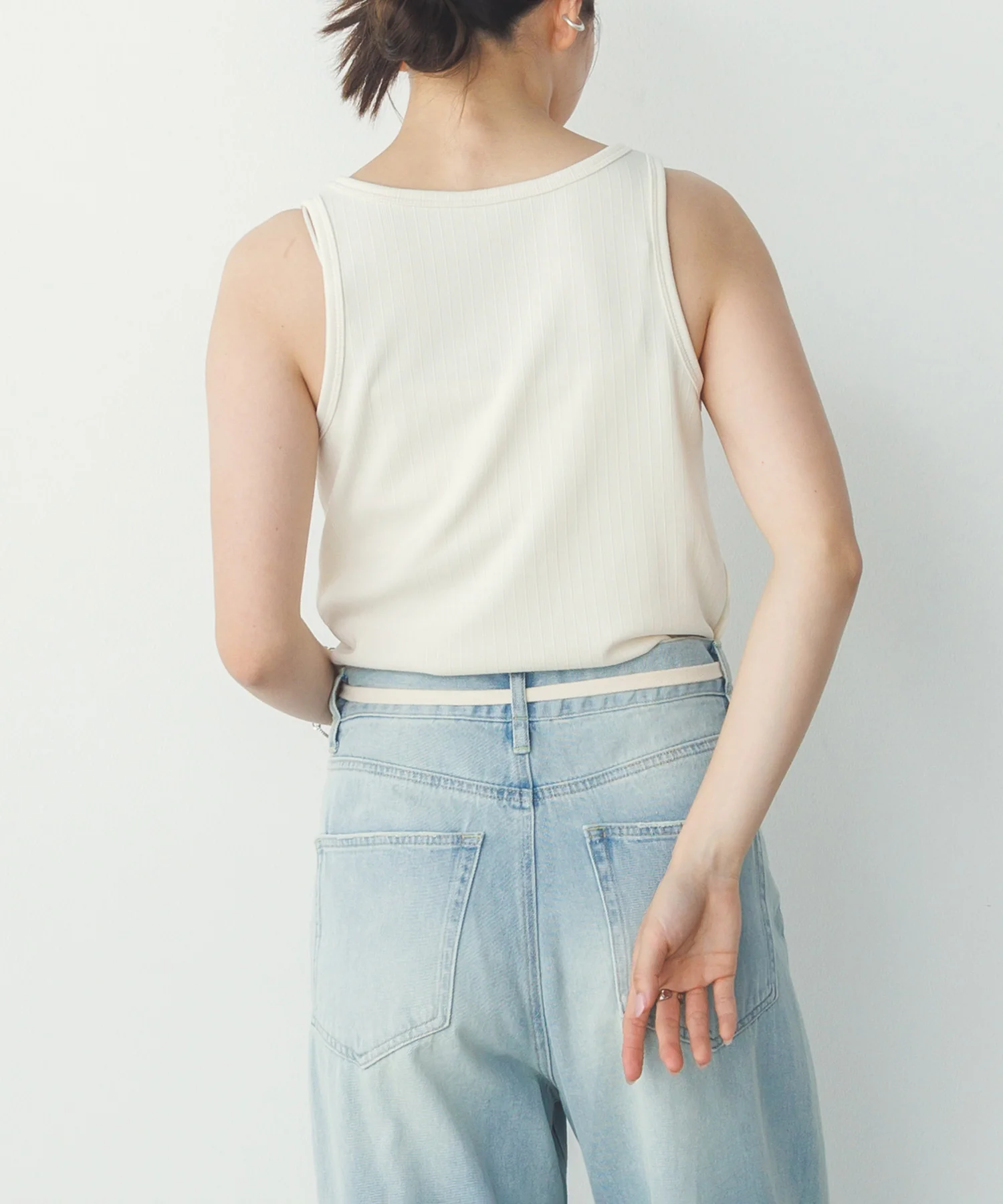 ロゴ刺繍 リブタンクトップ