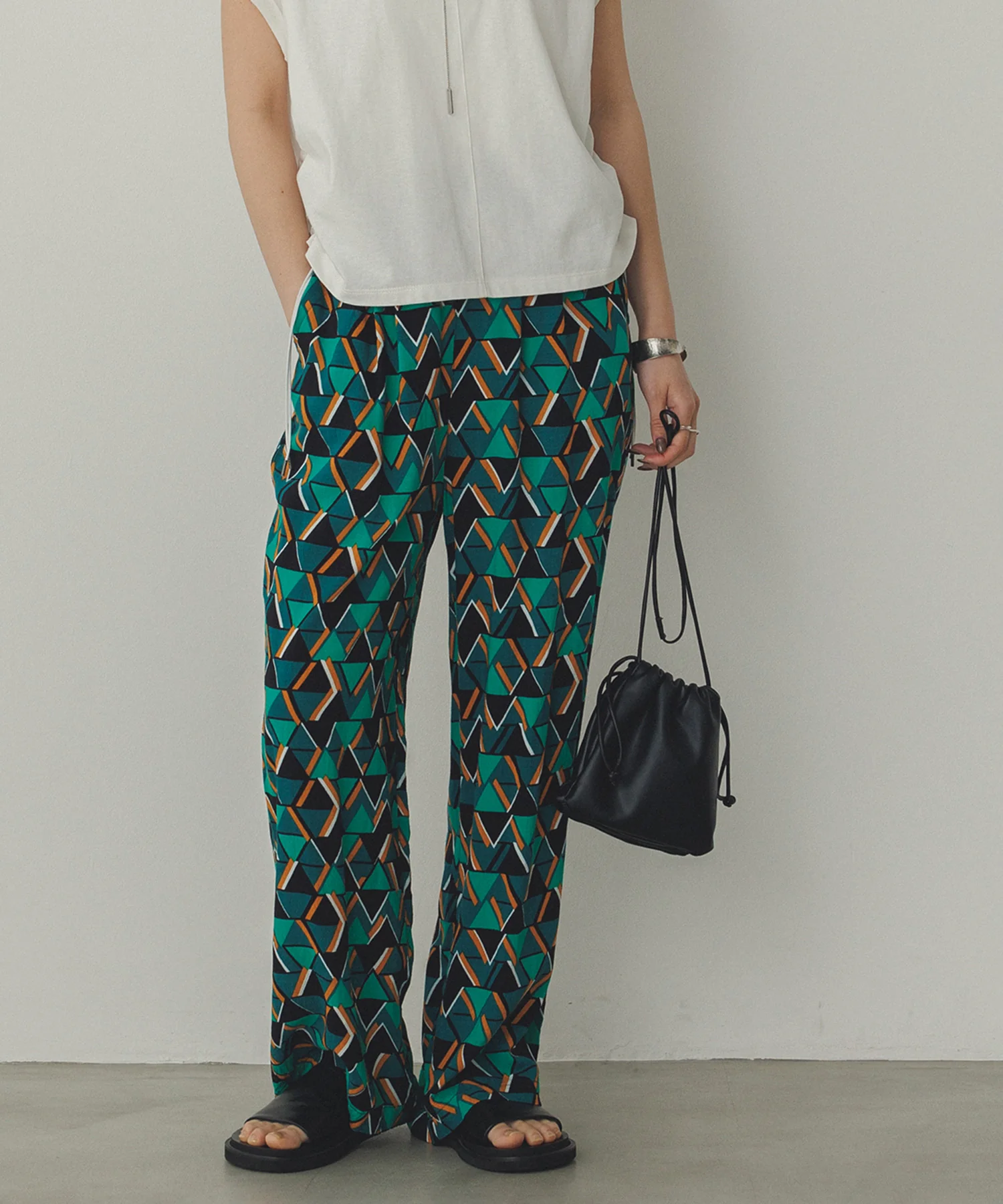 レーヨン プリントストレートパンツ