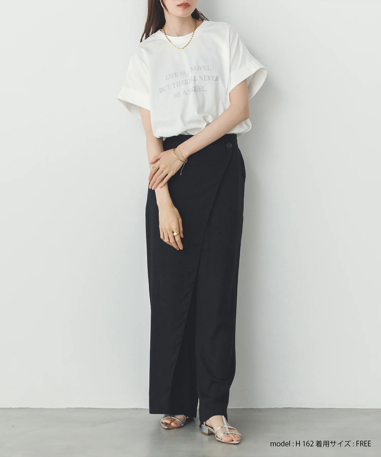 紫外線変化 ロゴTシャツ