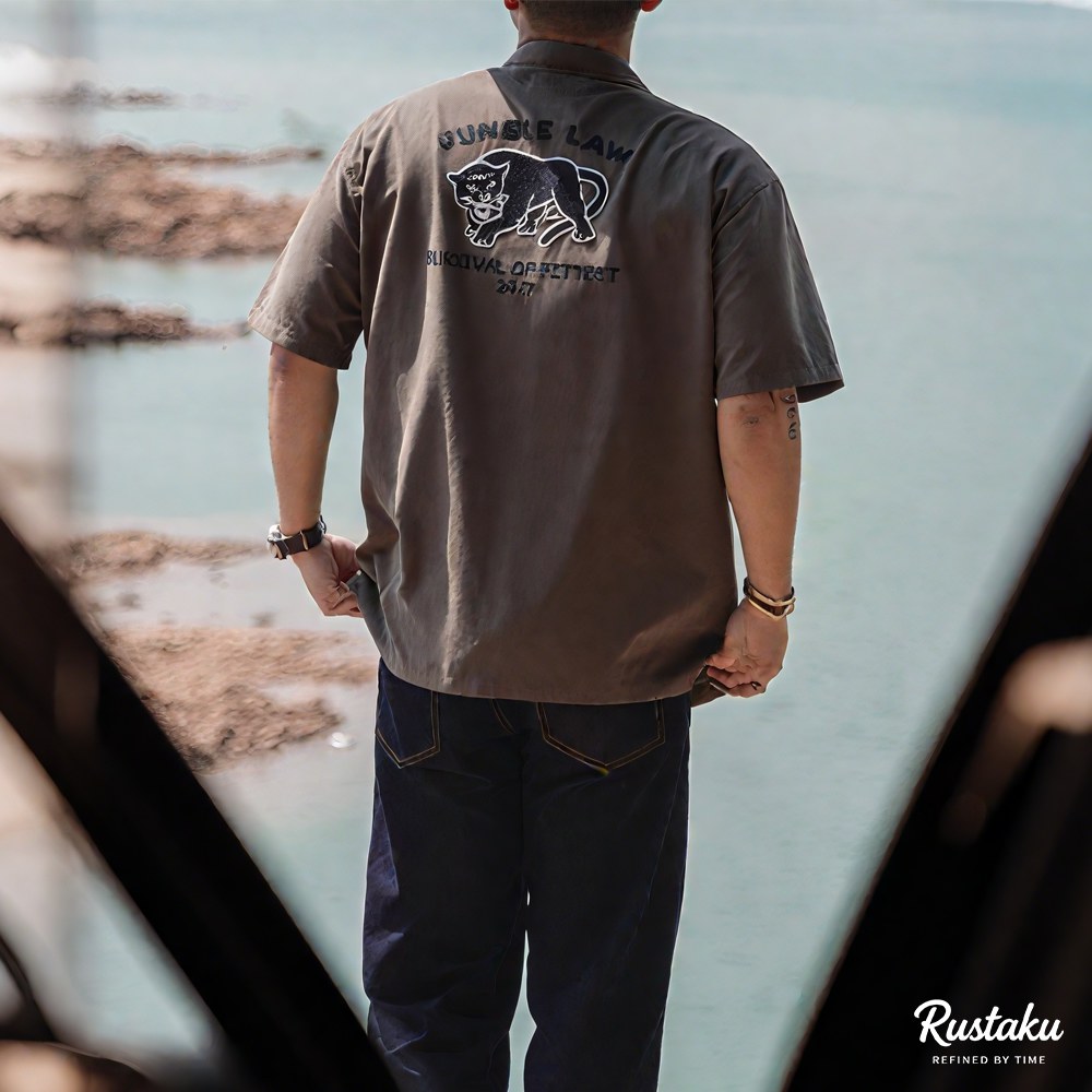 「ジャングルの掟」ブラックパンサー刺繍　ピーチスキン キューバカラーシャツ