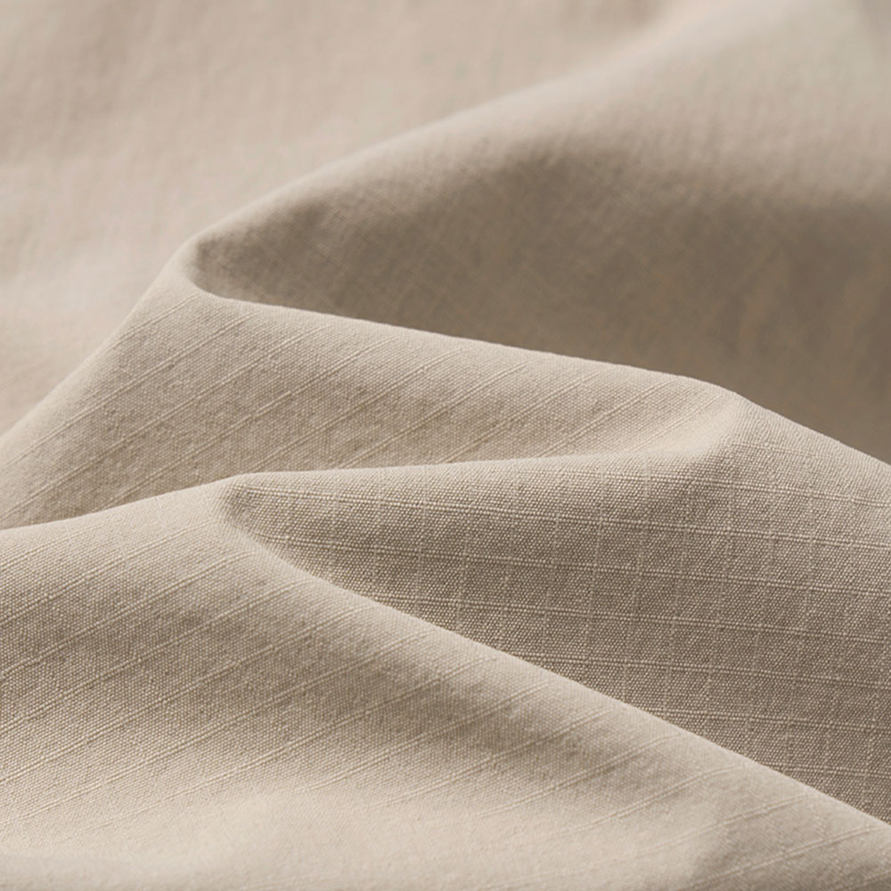 吸湿、速乾、UVカット　アウトドア向けストレッチ無地長袖シャツ