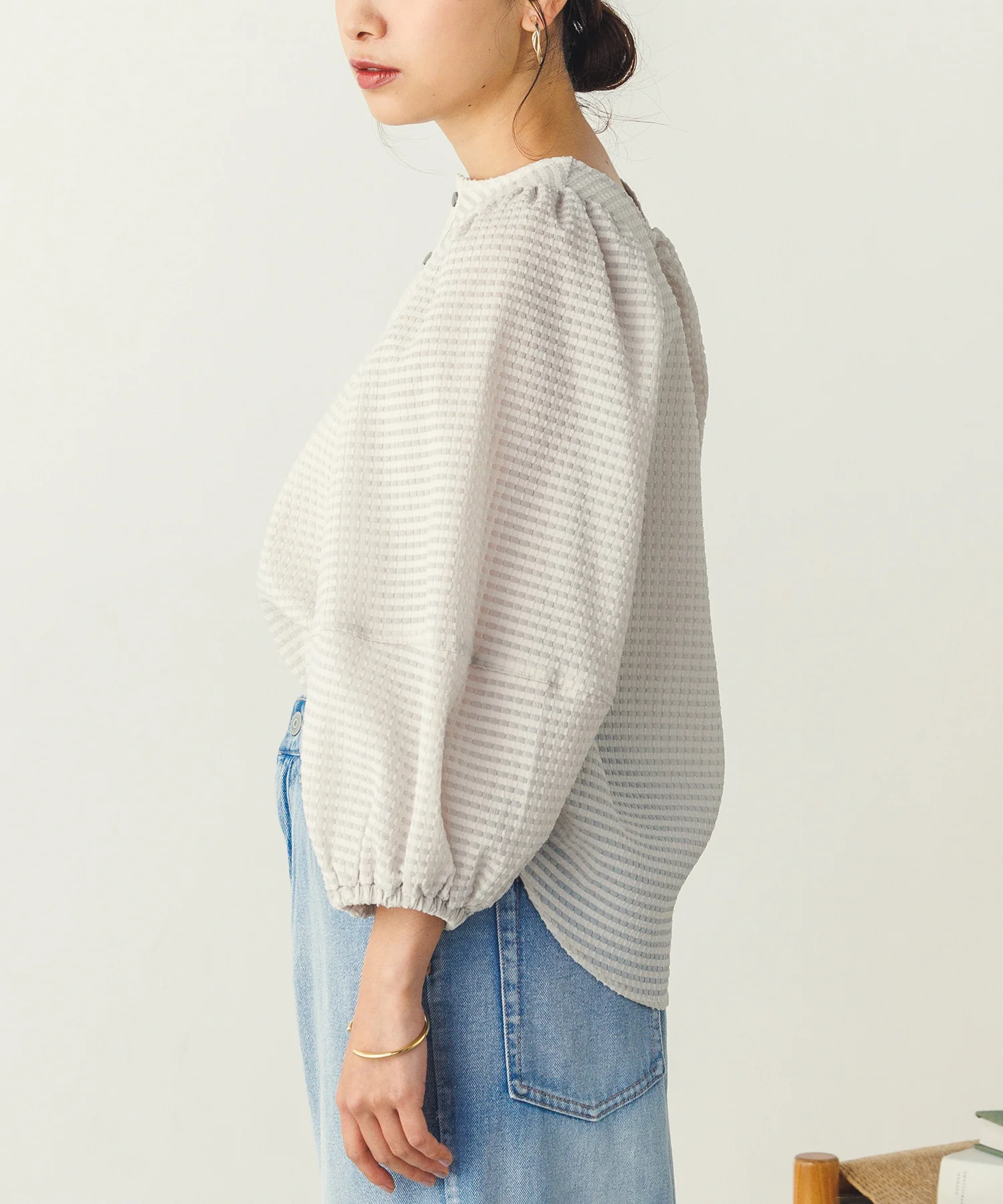 ボリュームパフブラウス