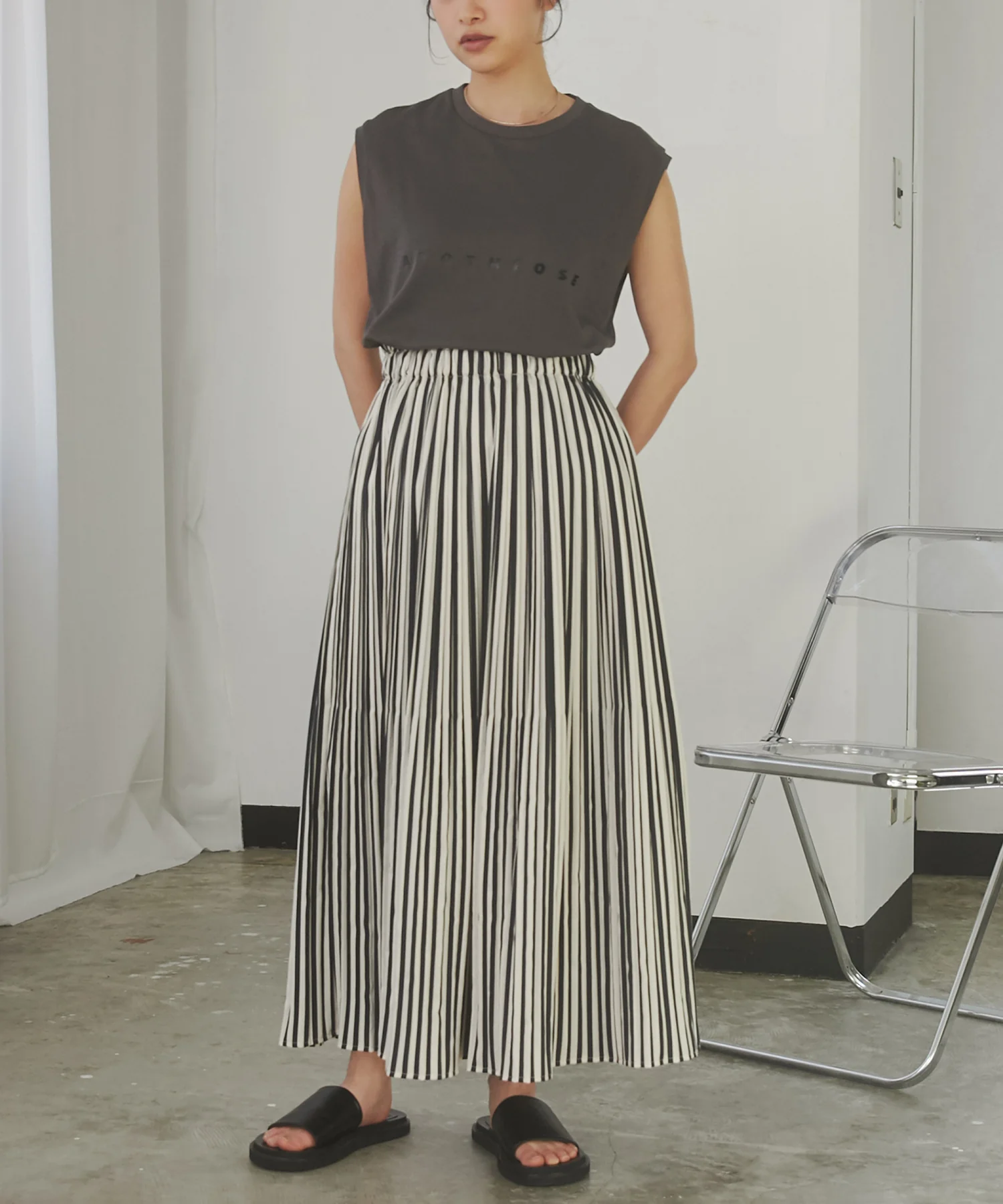 プリーツスカート