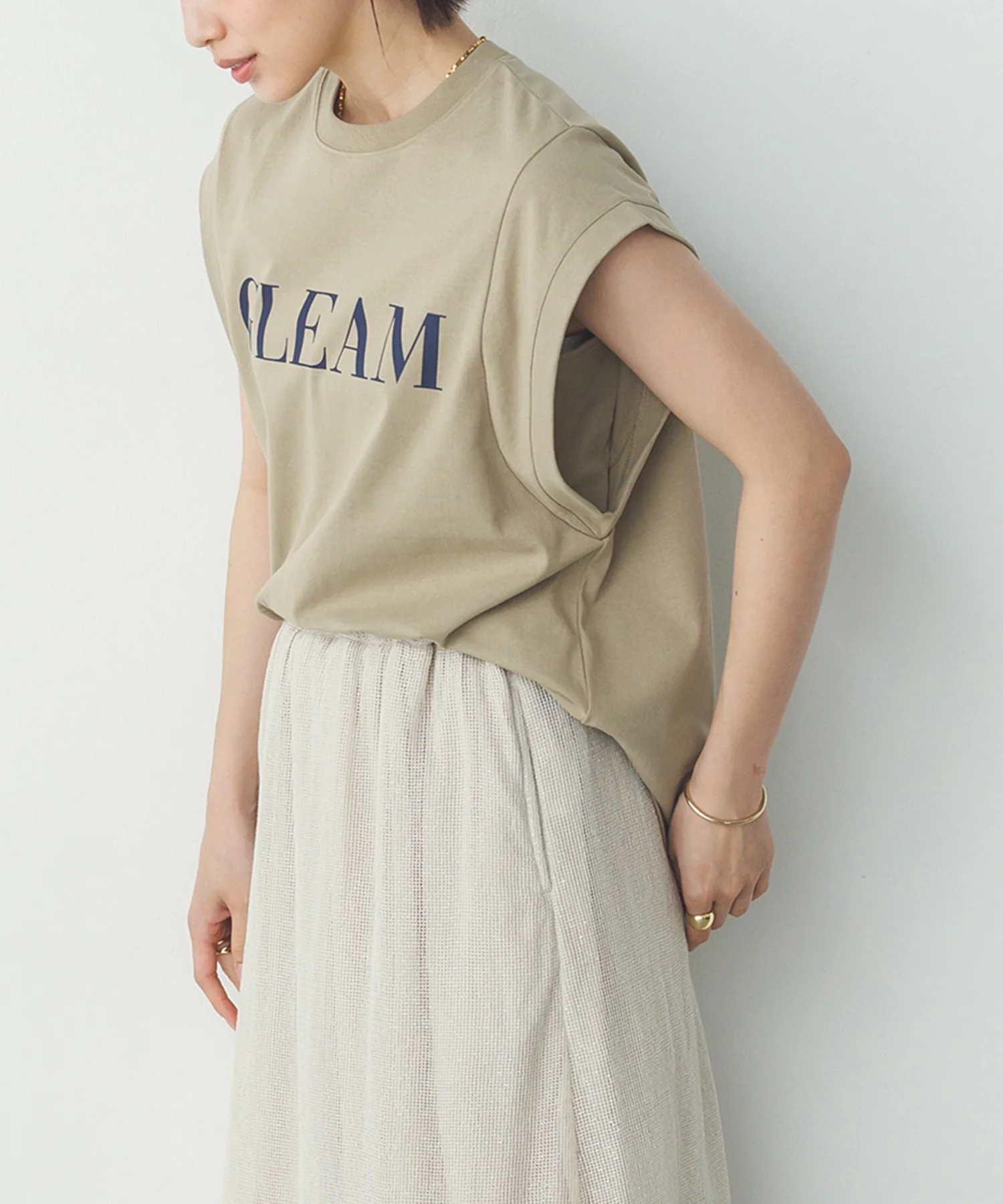 ノースリーブ プリントTシャツ