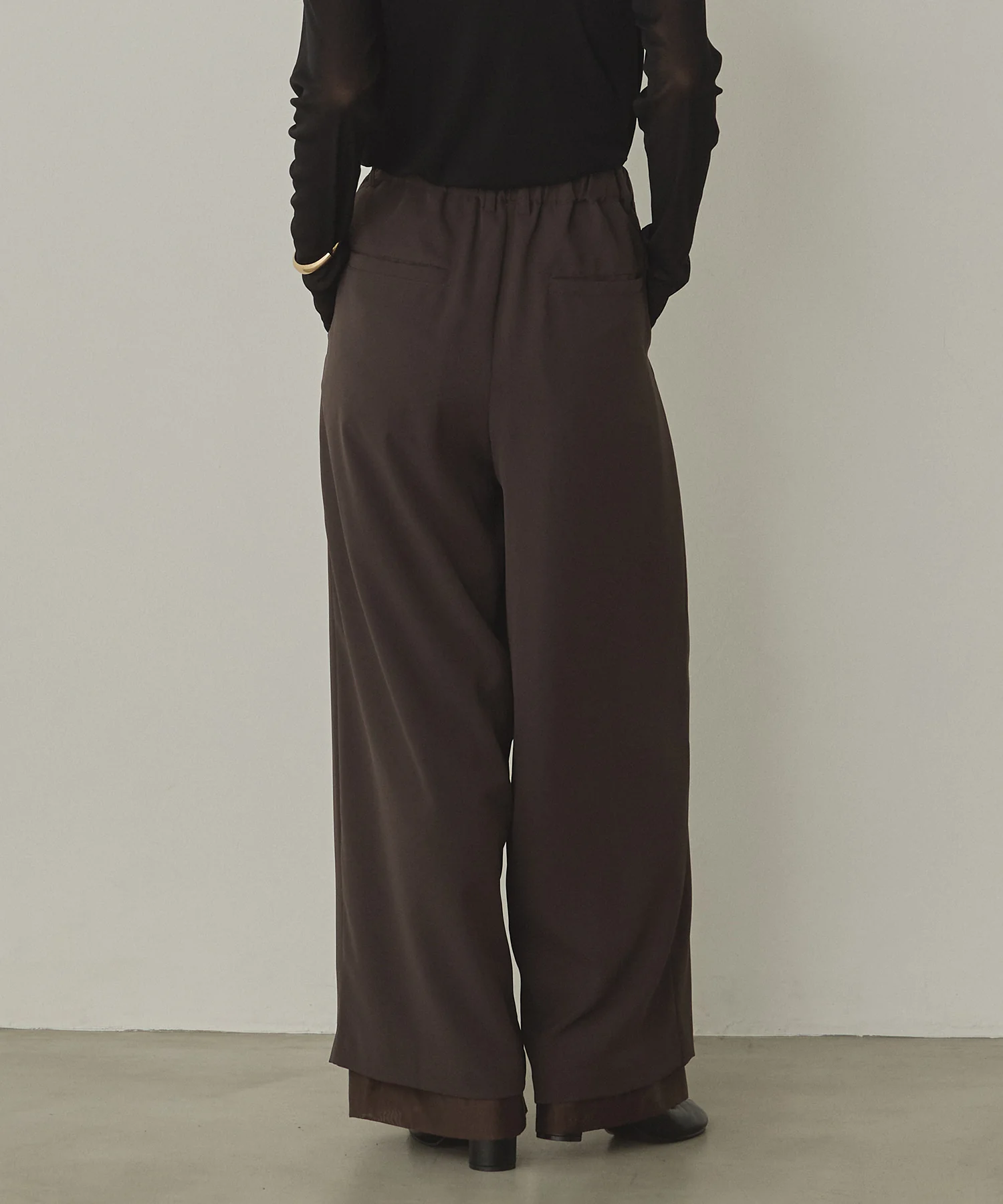 ポリツイル シアーワイドストレートパンツ