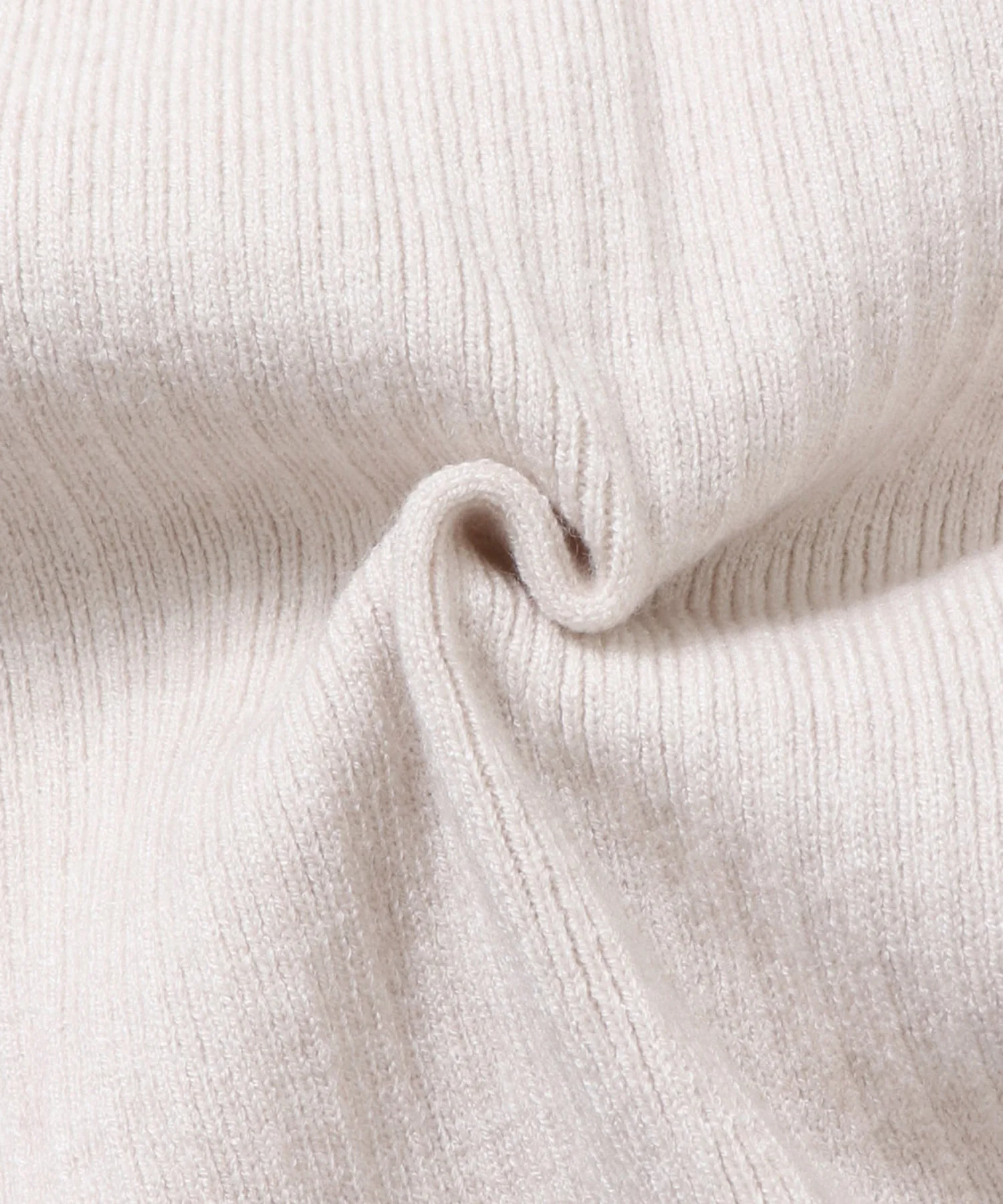 【静電気防止】やわもちヤーン 袖配色 ハイネックリブニット