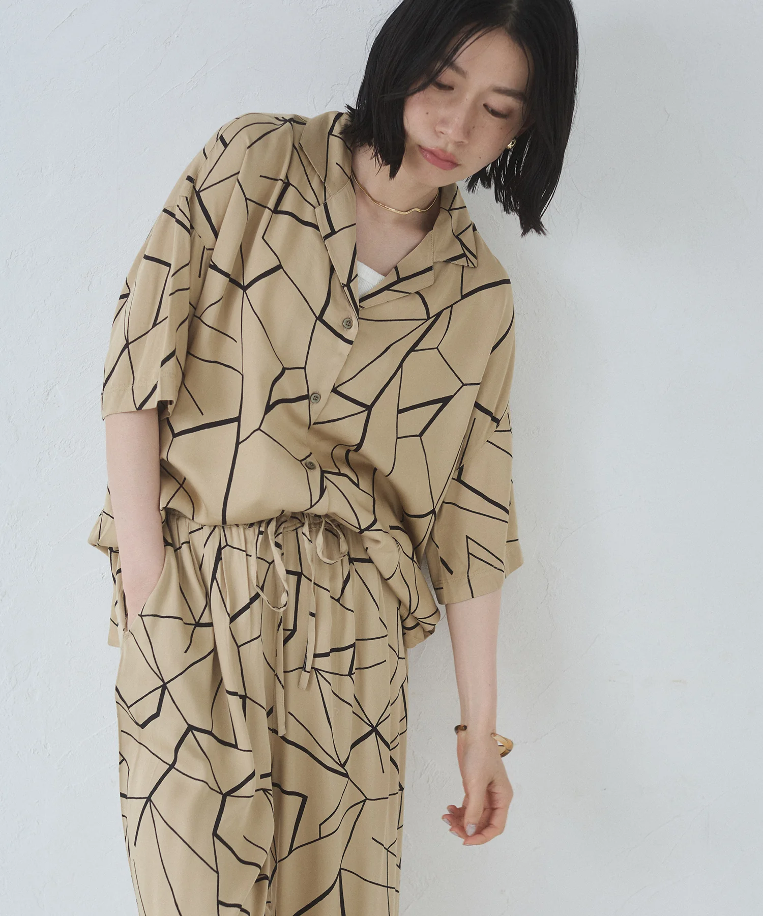 ビスコースサテン プリント開襟シャツ