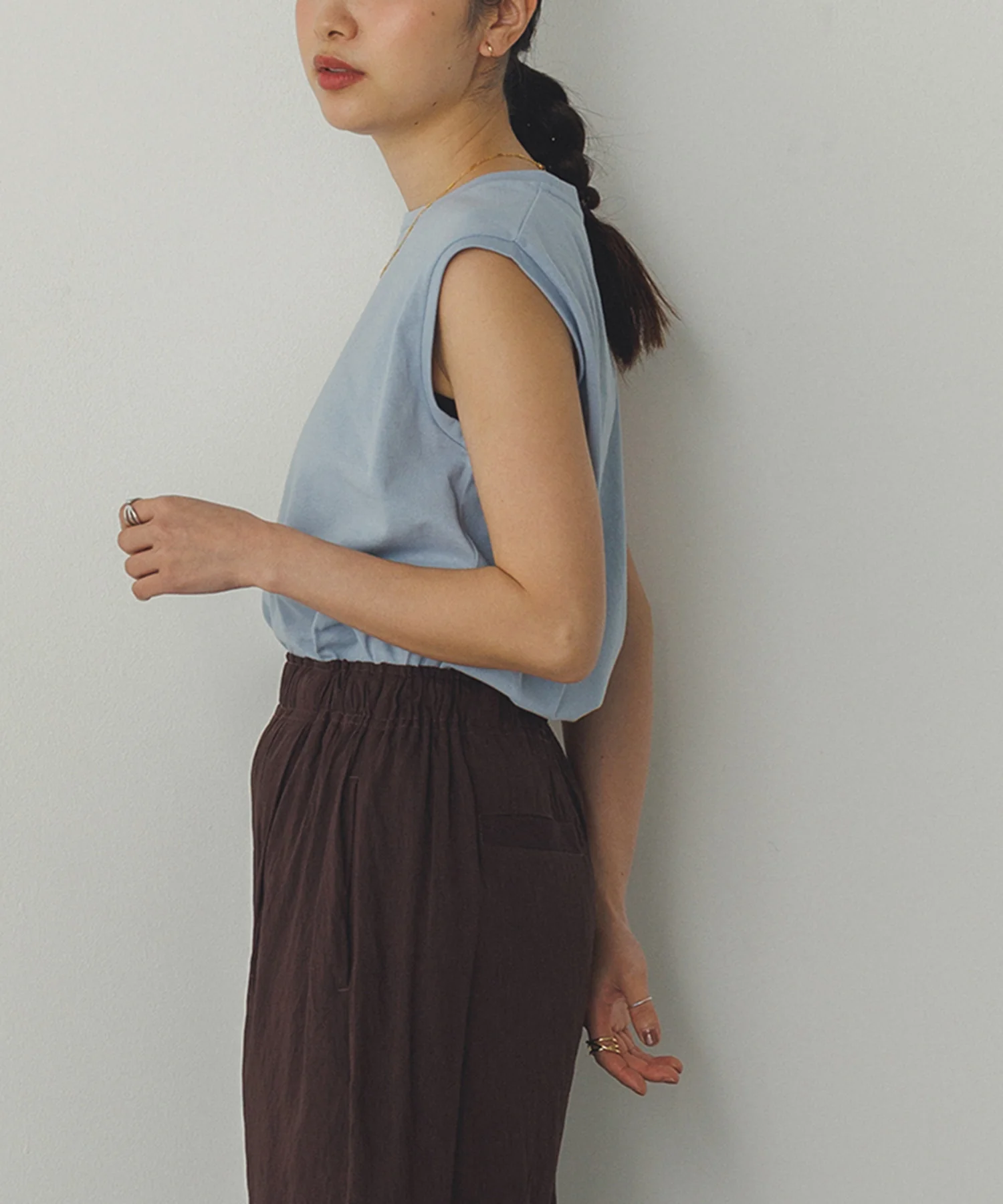 【新色追加】ベーシックノースリーブトップス