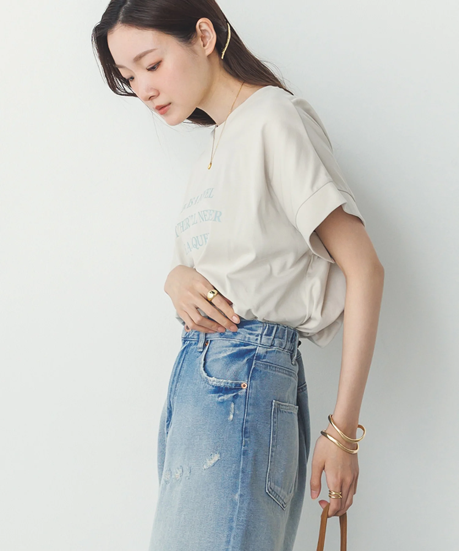 紫外線変化 ロゴTシャツ