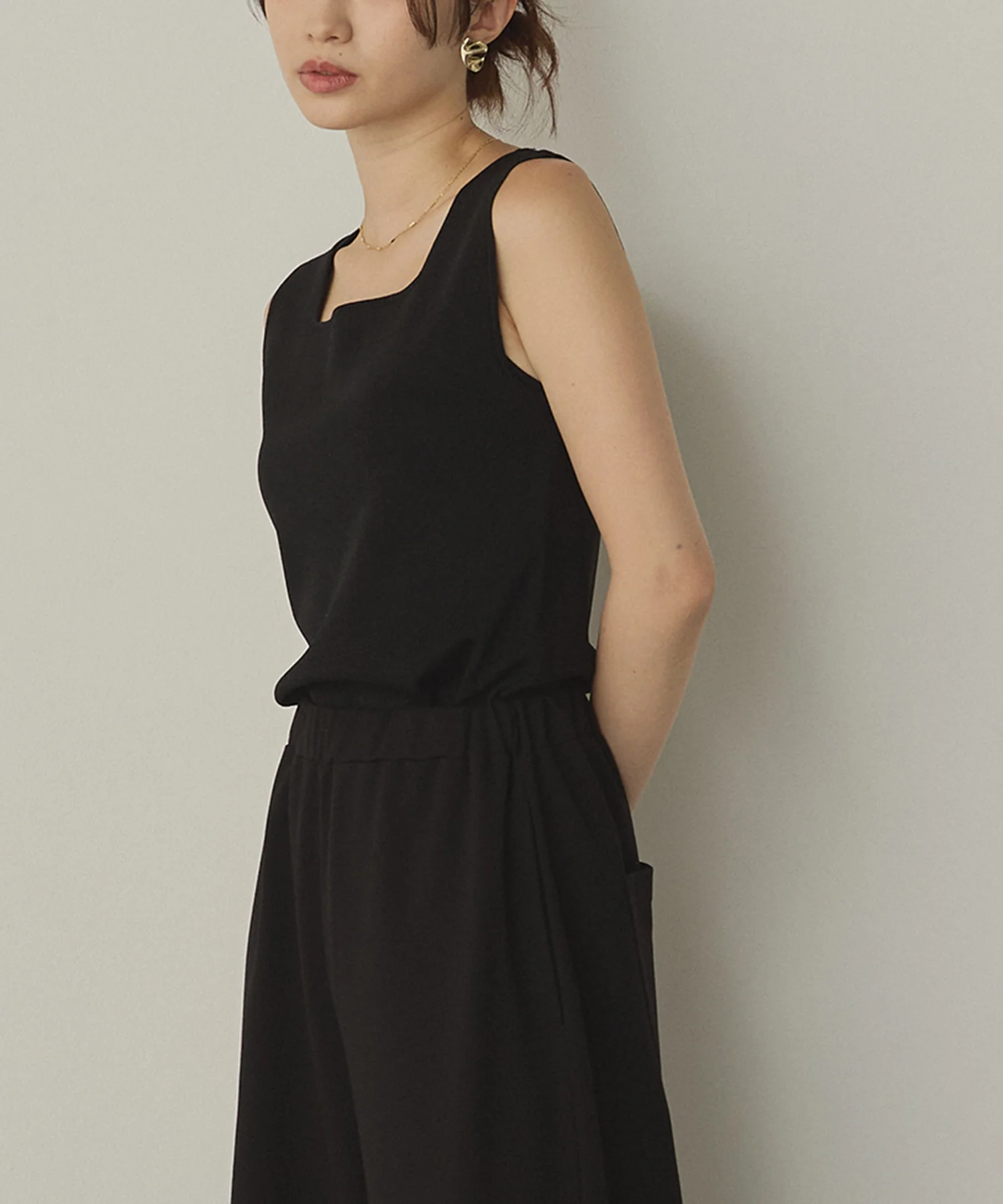 前後2WAY スクエアラメニット タンクトップ