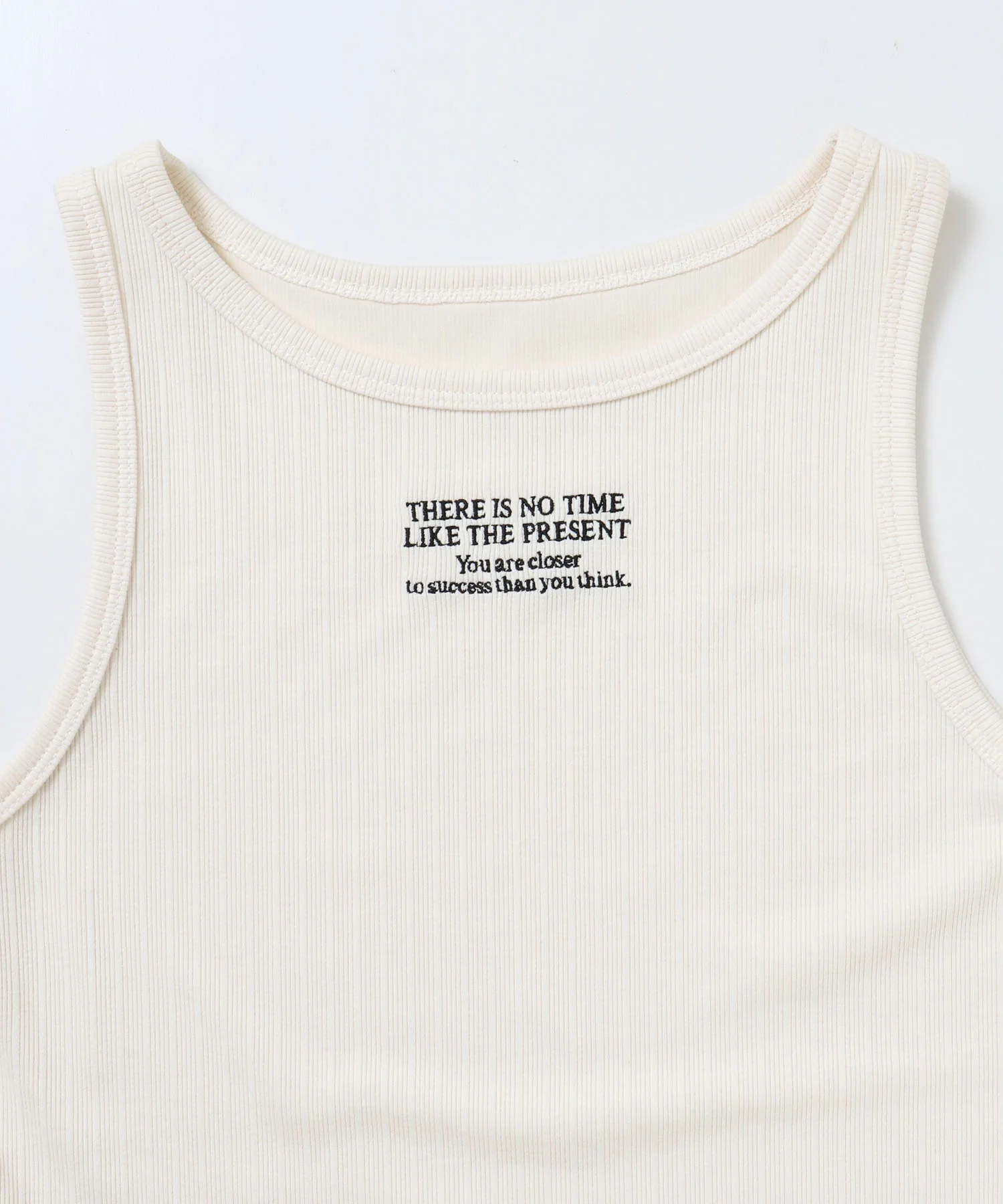 ロゴ刺繍 リブタンクトップ